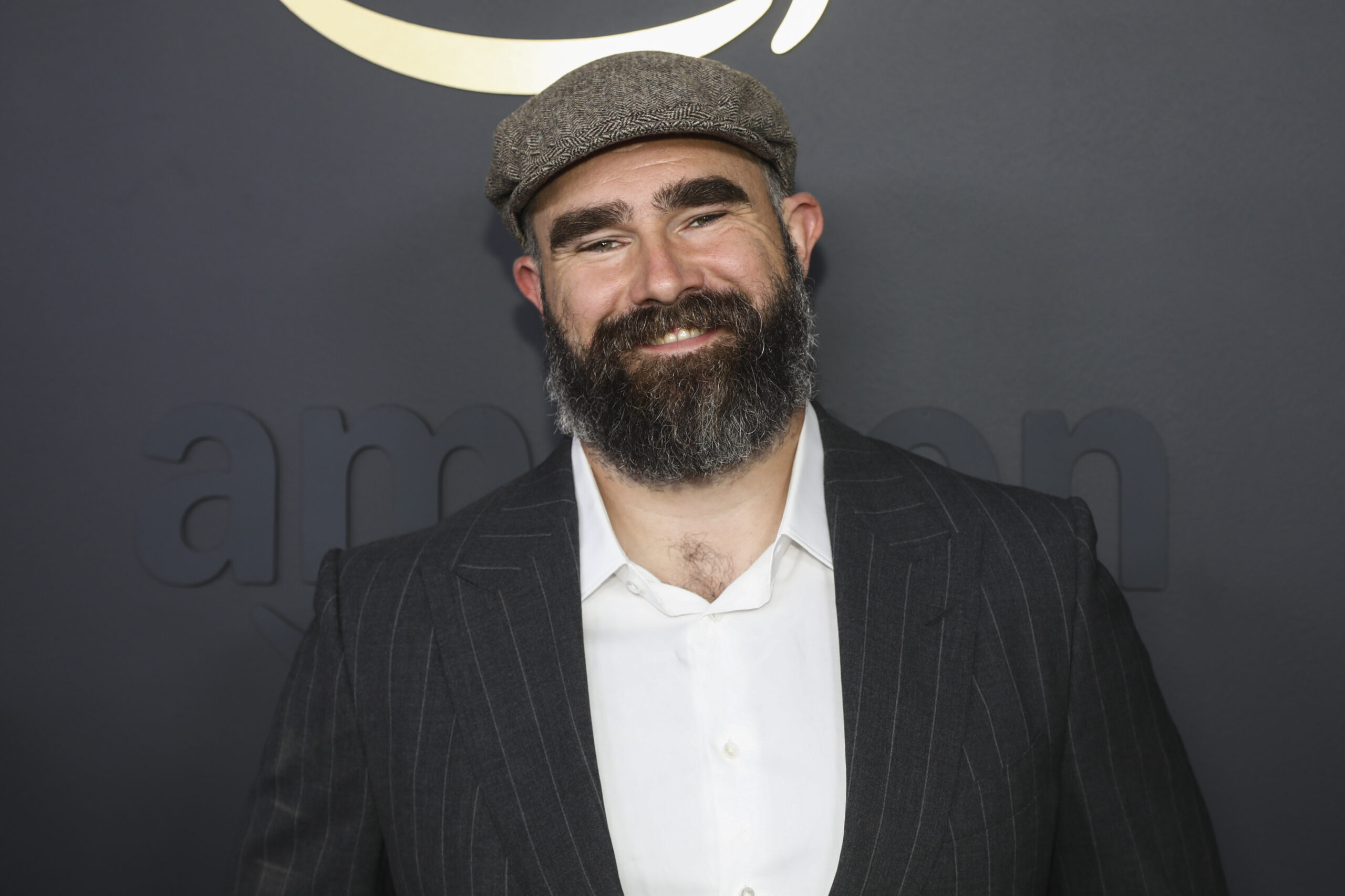 Jason Kelce posts ‘cheers’ to America on July 4th — and is immediately sacked by Trump-hating lefties