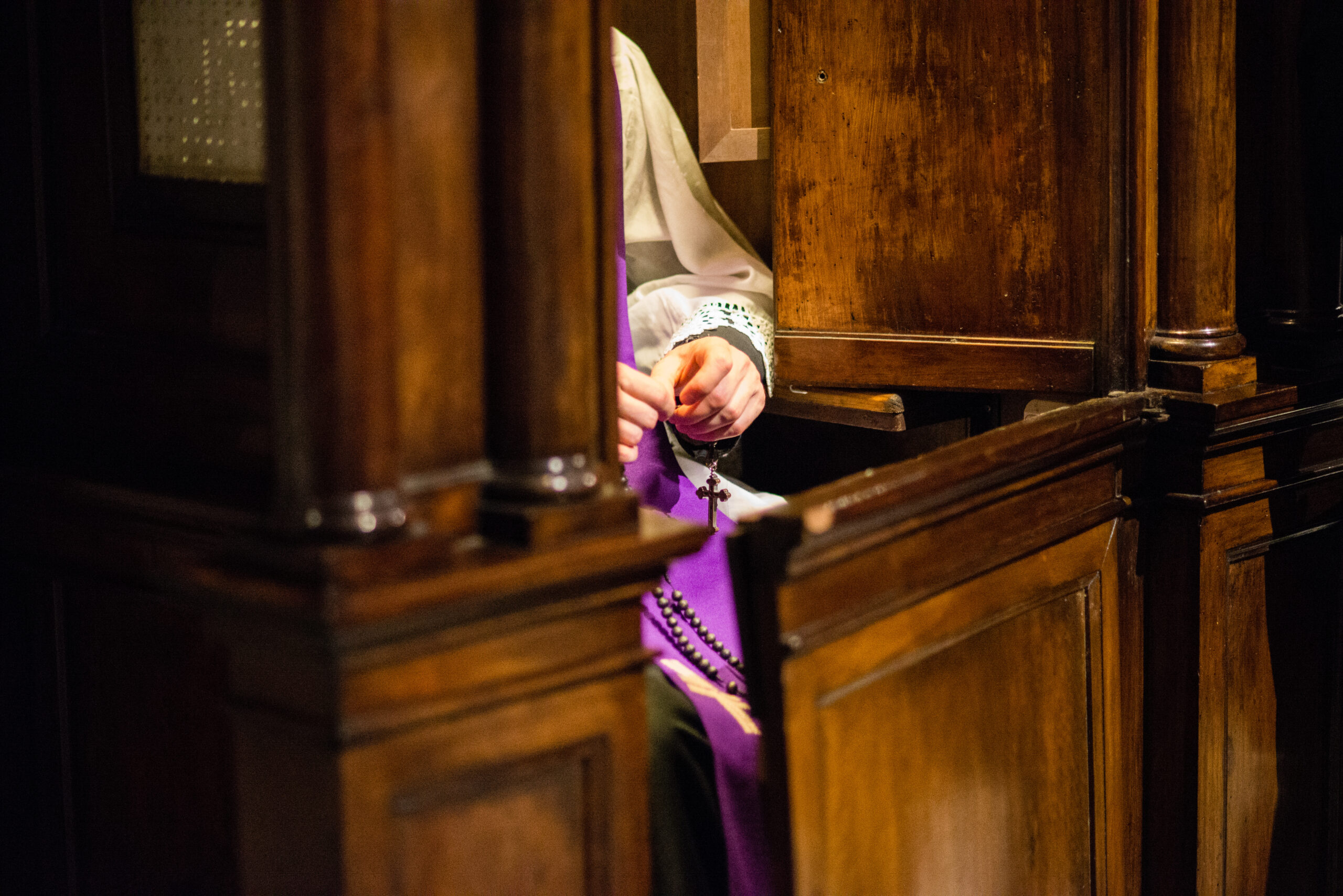 Judge blocks Washington State law requiring Catholic priests to report abuse, even if disclosed in confession
