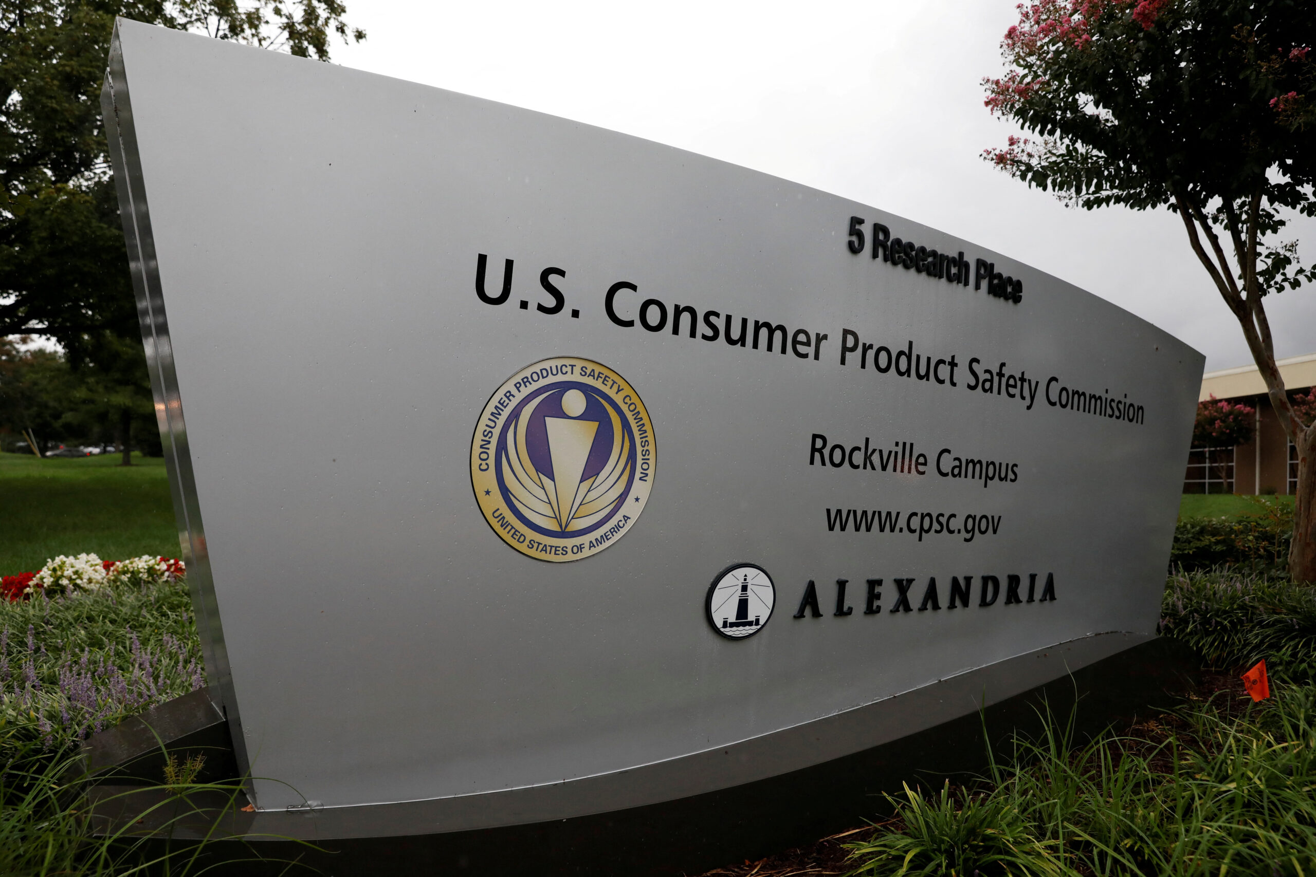 Supreme Court lets Trump remove 3 Dems from Consumer Product Safety Commission
