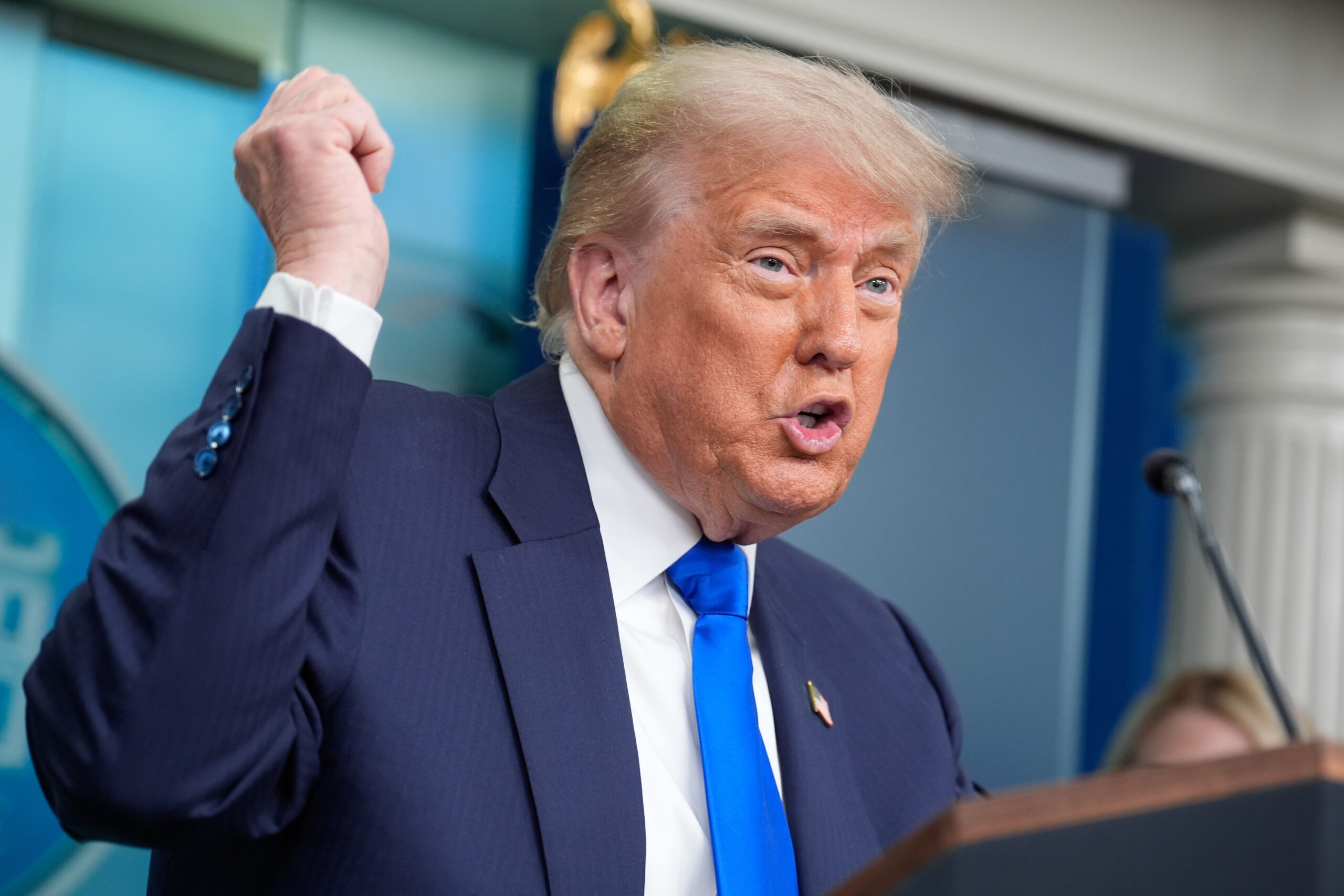 Trump forecasts ‘50-50 chance’ for EU trade deal, lower chance with Canada — and floats ‘rebate’ for some Americans