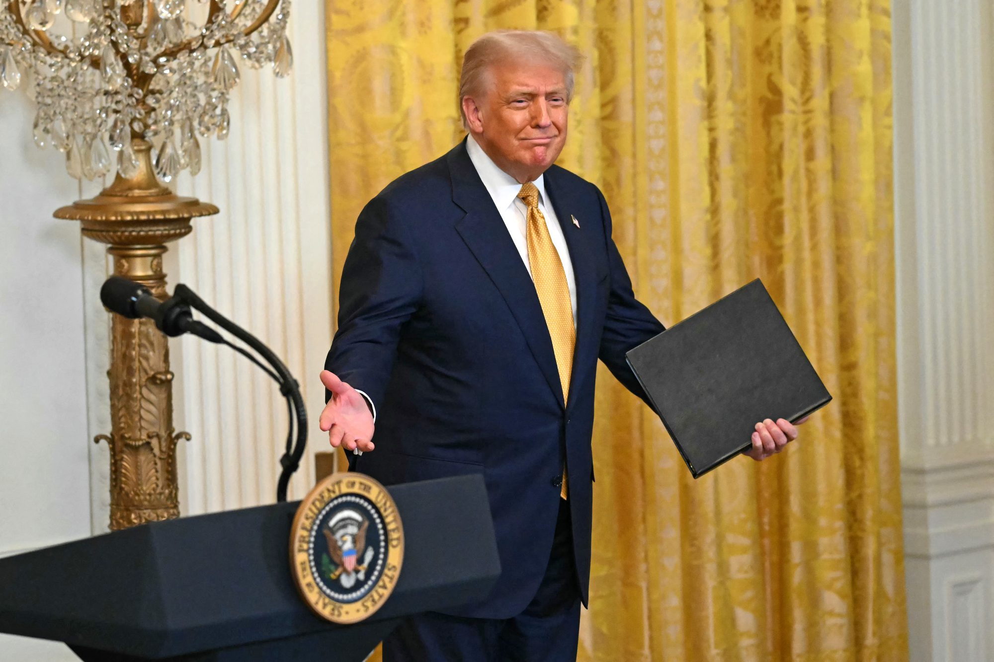 Trump announces sweeping Japan trade deal with $550B investment by Tokyo