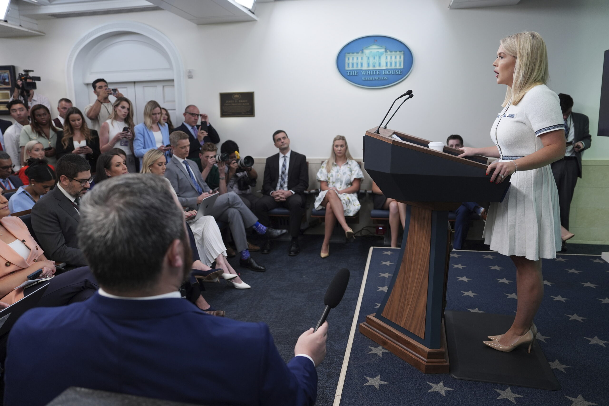 Trump won’t appoint special prosecutor in Epstein case, White House says, DOJ did ‘exhaustive and thorough review’