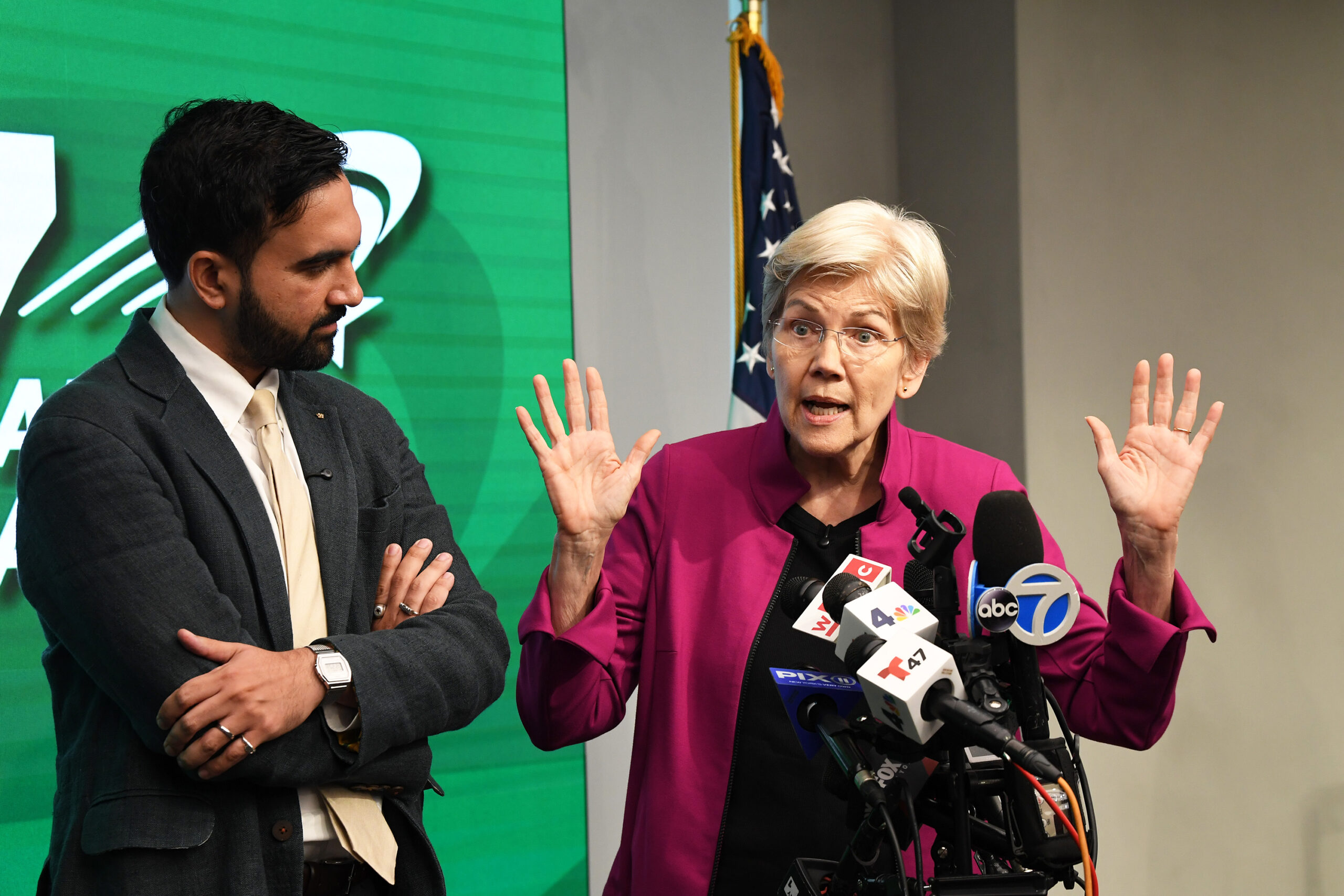 Far left Sen. Elizabeth Warren heaps praise on Zohran Mamdani — even as other high-profile Dems stay silent
