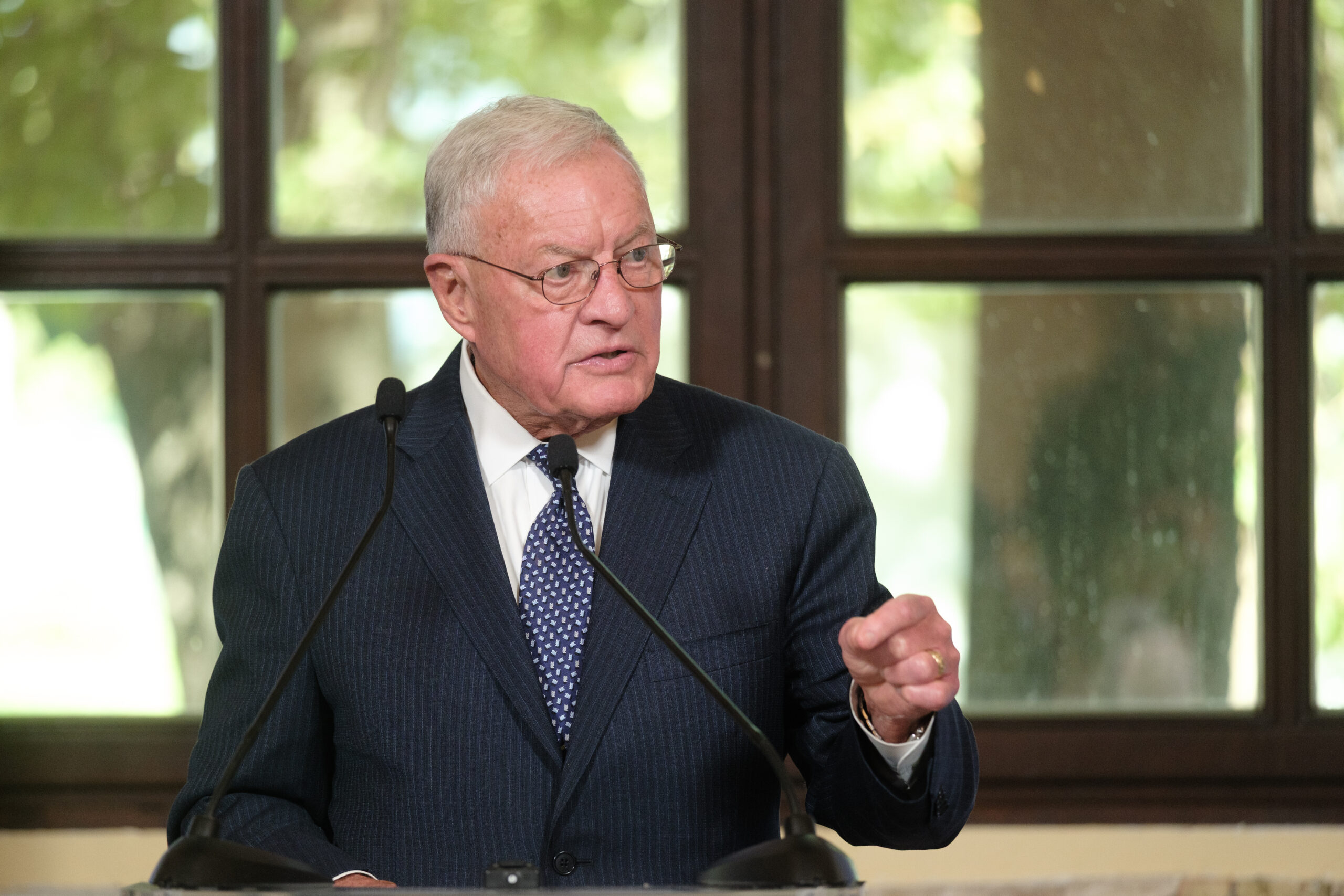 Ukrainians hail Trump envoy as ‘St. Kellogg’ — thankful Putin dares not attack Kyiv while he’s there