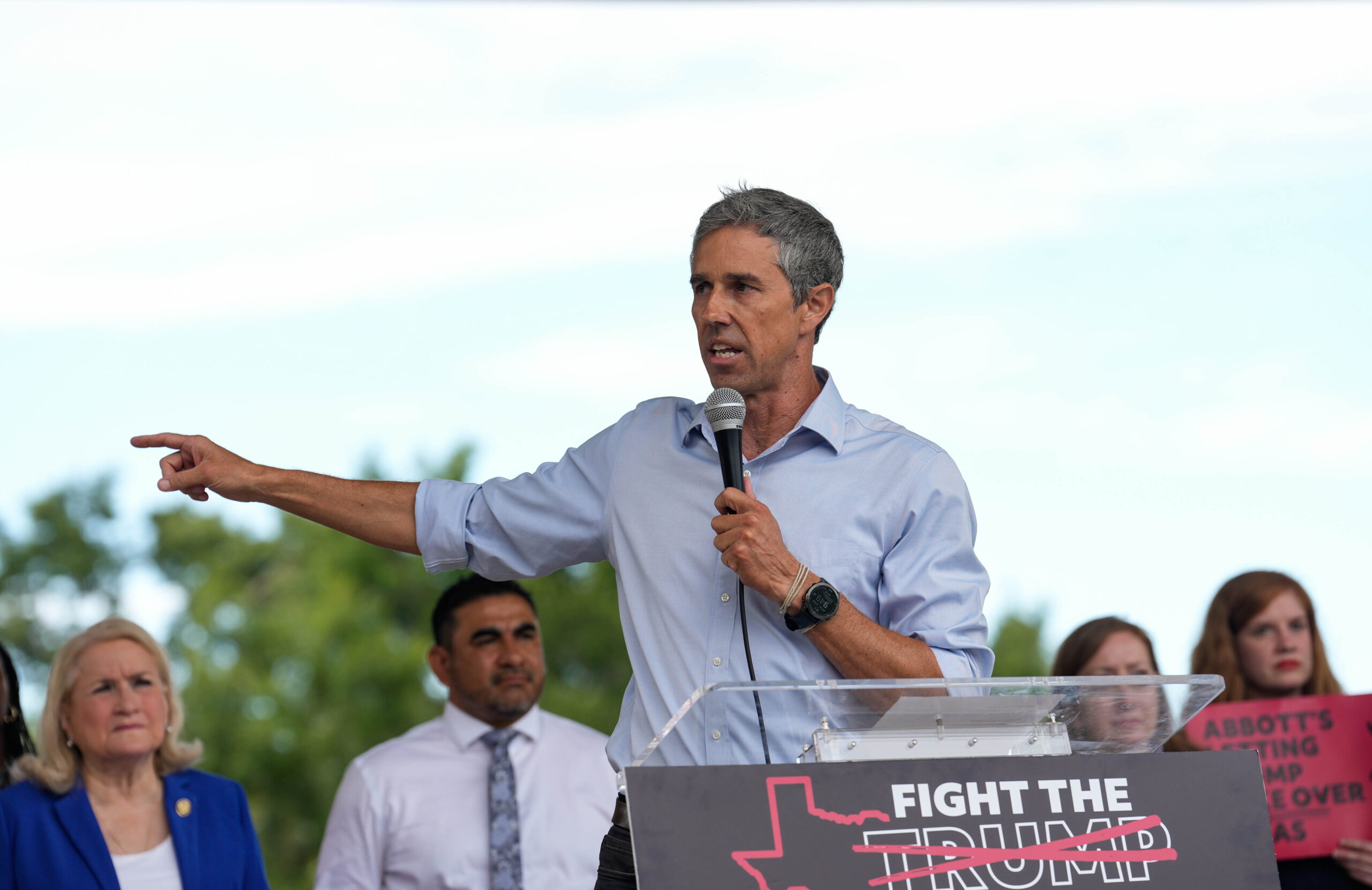 Beto O’Rourke slams Trump admin, compares 2025 America to 1933 Germany
