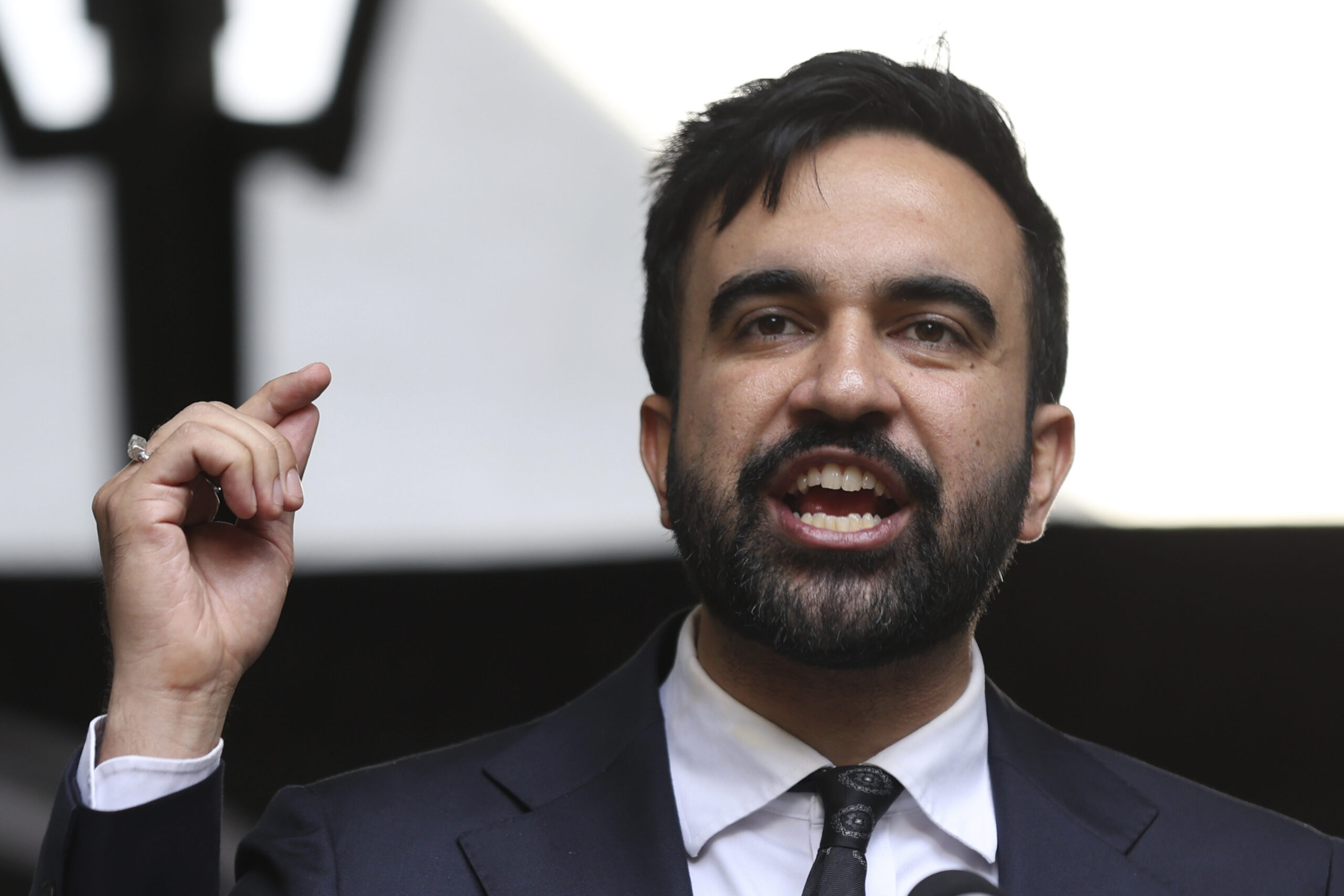 Vance takes swipe at Mamdani — says Ugandan-born NYC mayoral frontrunner should ‘show a sense of gratitude instead of just attacking’ US 