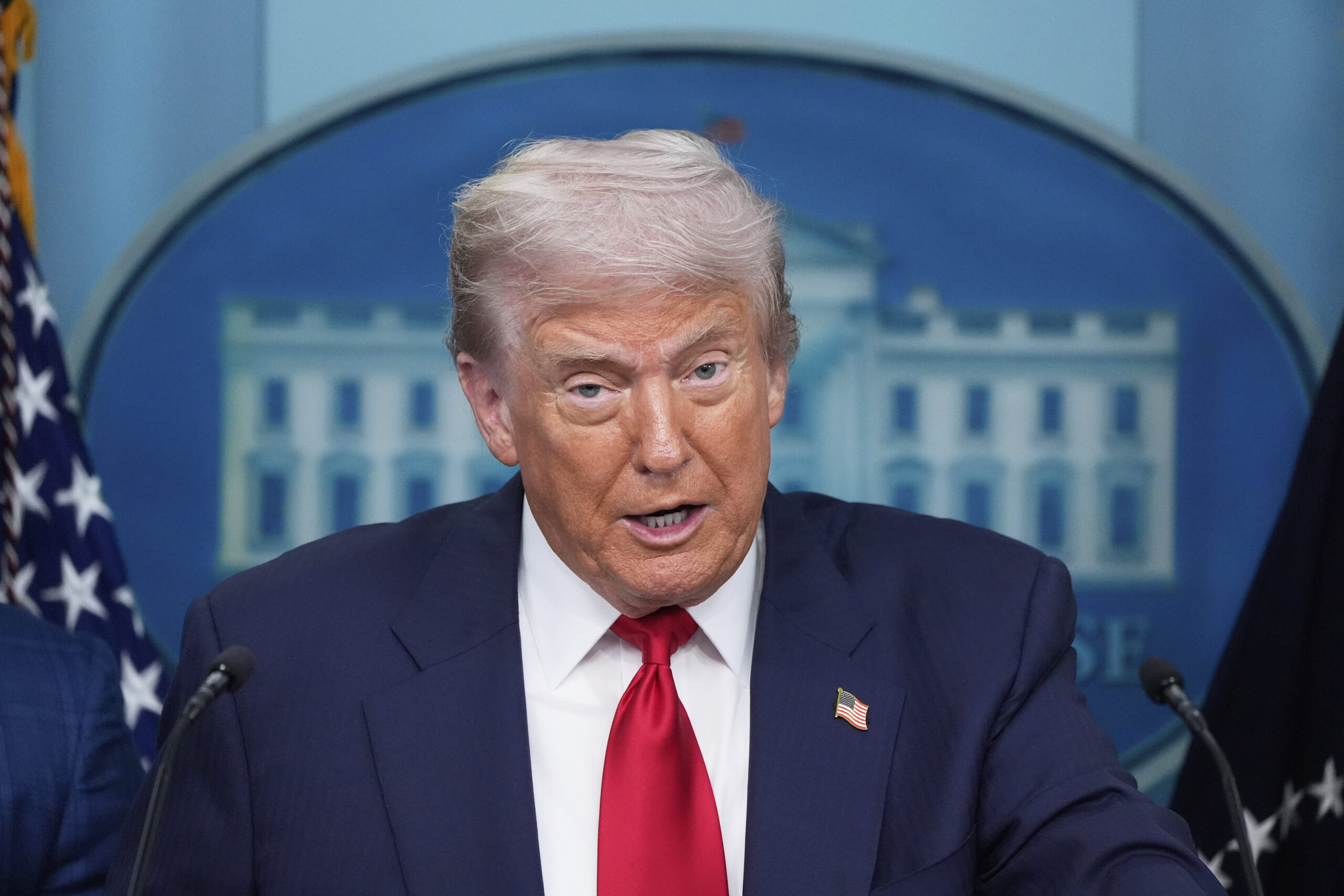 Trump federalizing DC police, deploying National Guard in capital crime crackdown