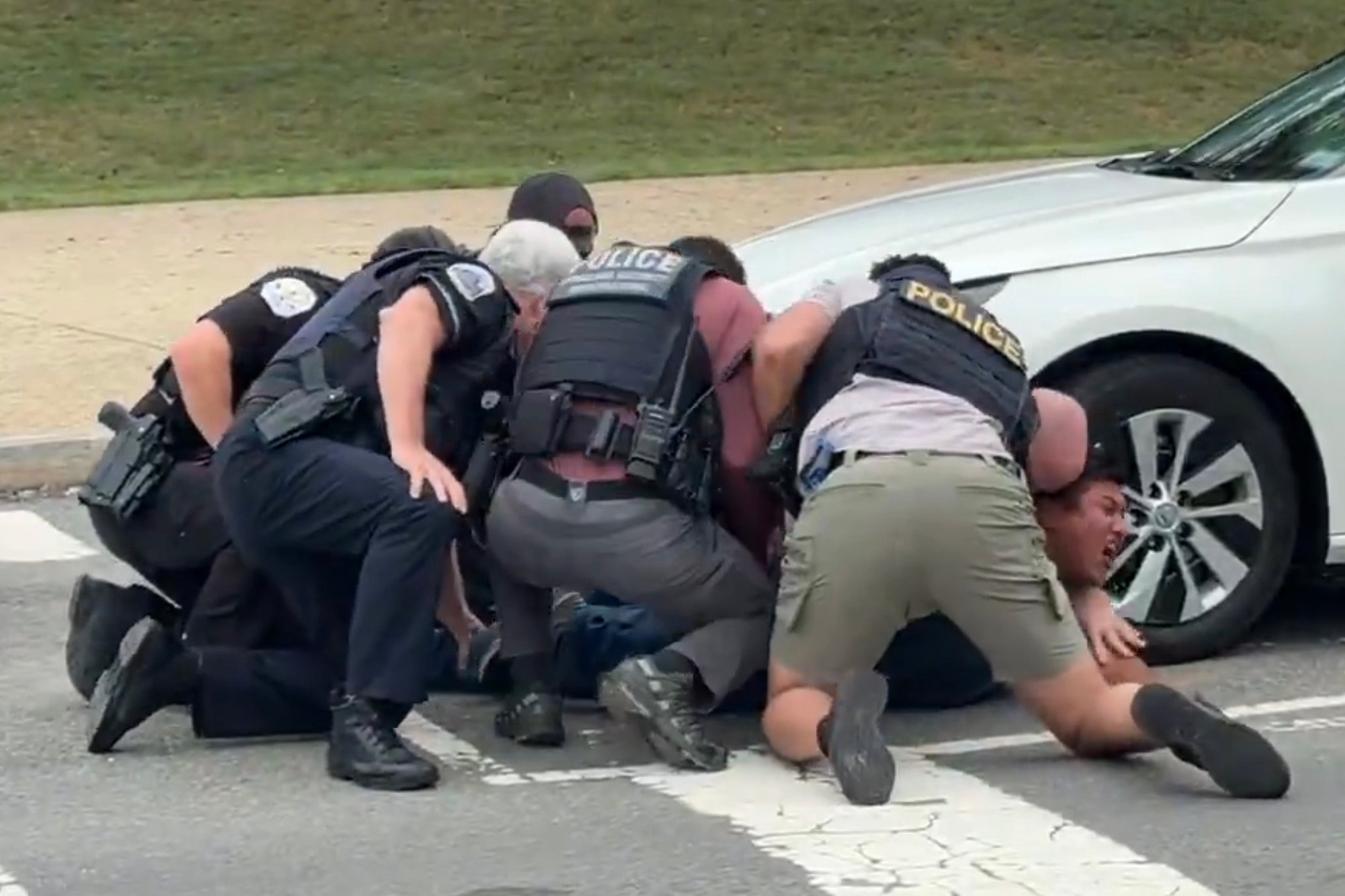 Screaming man who tried to run from federal officers in DC in viral video was previously arrested for child sex crimes and entered US illegally 3 times