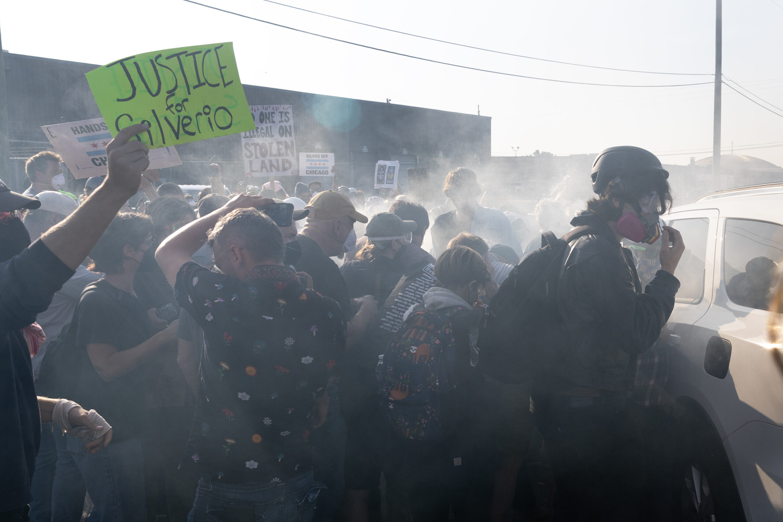 Anti-ICE protesters arrested — hit with tear gas, pepper balls — during clash with federal agents outside Chicago facility 