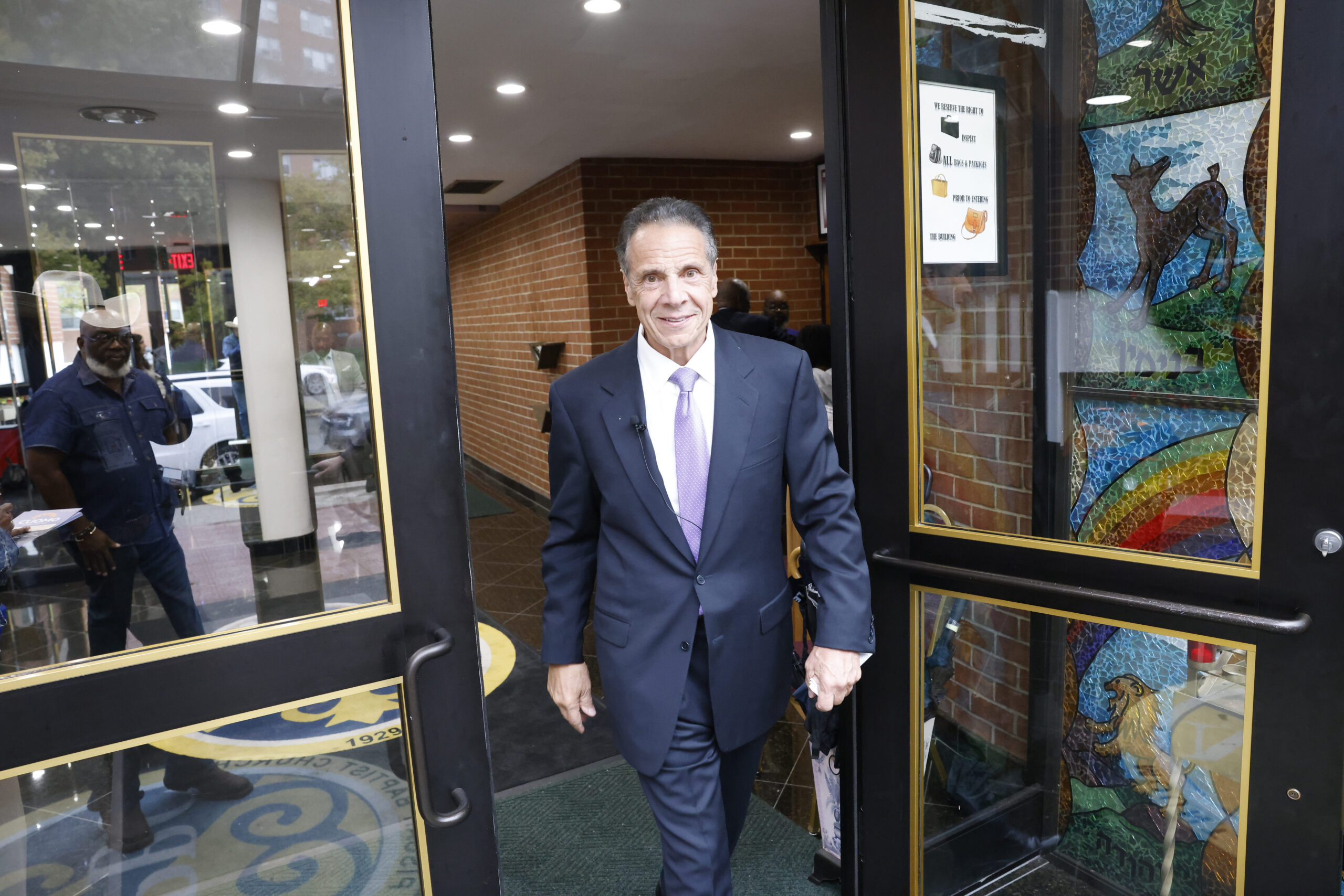 Cuomo campaign makes last-ditch effort to breathe life into NYC mayoral campaign with staff shakeup