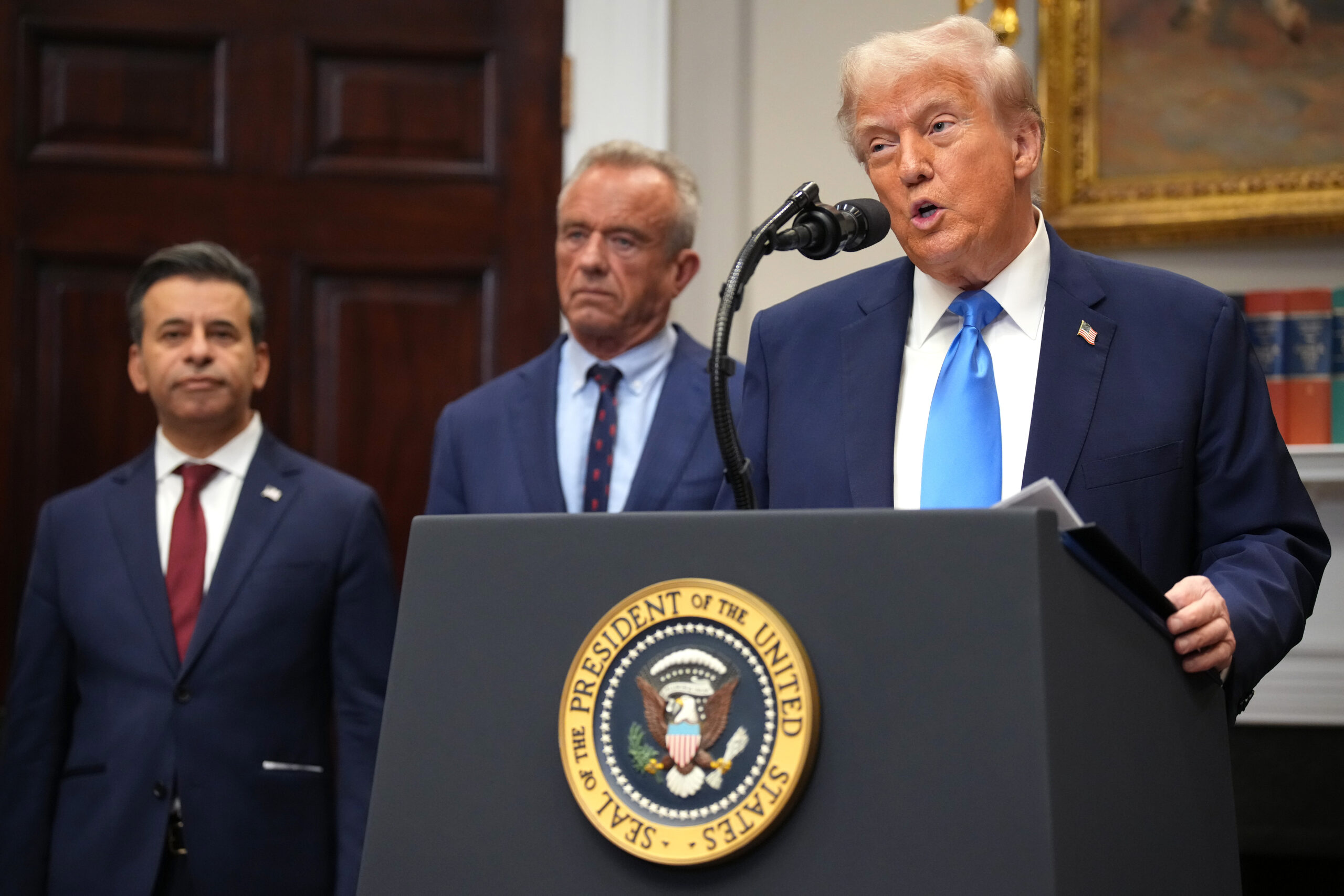 Trump announces FDA will change Tylenol safety label, urges pregnant mothers to prevent autism risk in children: ‘Don’t take it!’