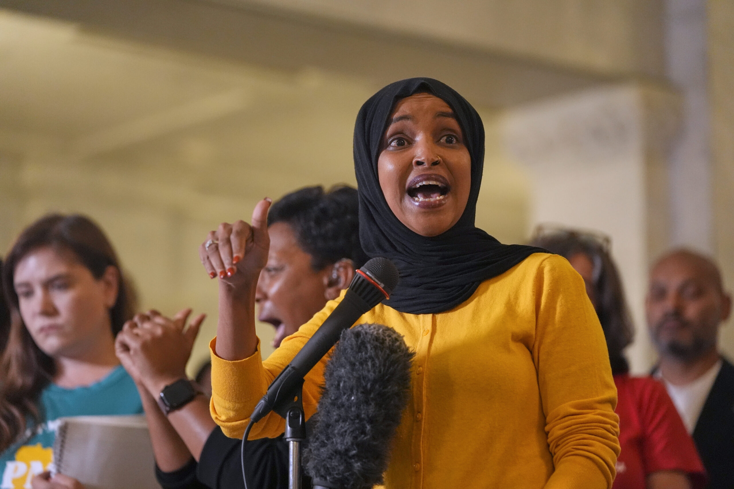 4 House Republicans vote with Dems to block resolution censuring Ilhan Omar for Charlie Kirk comments