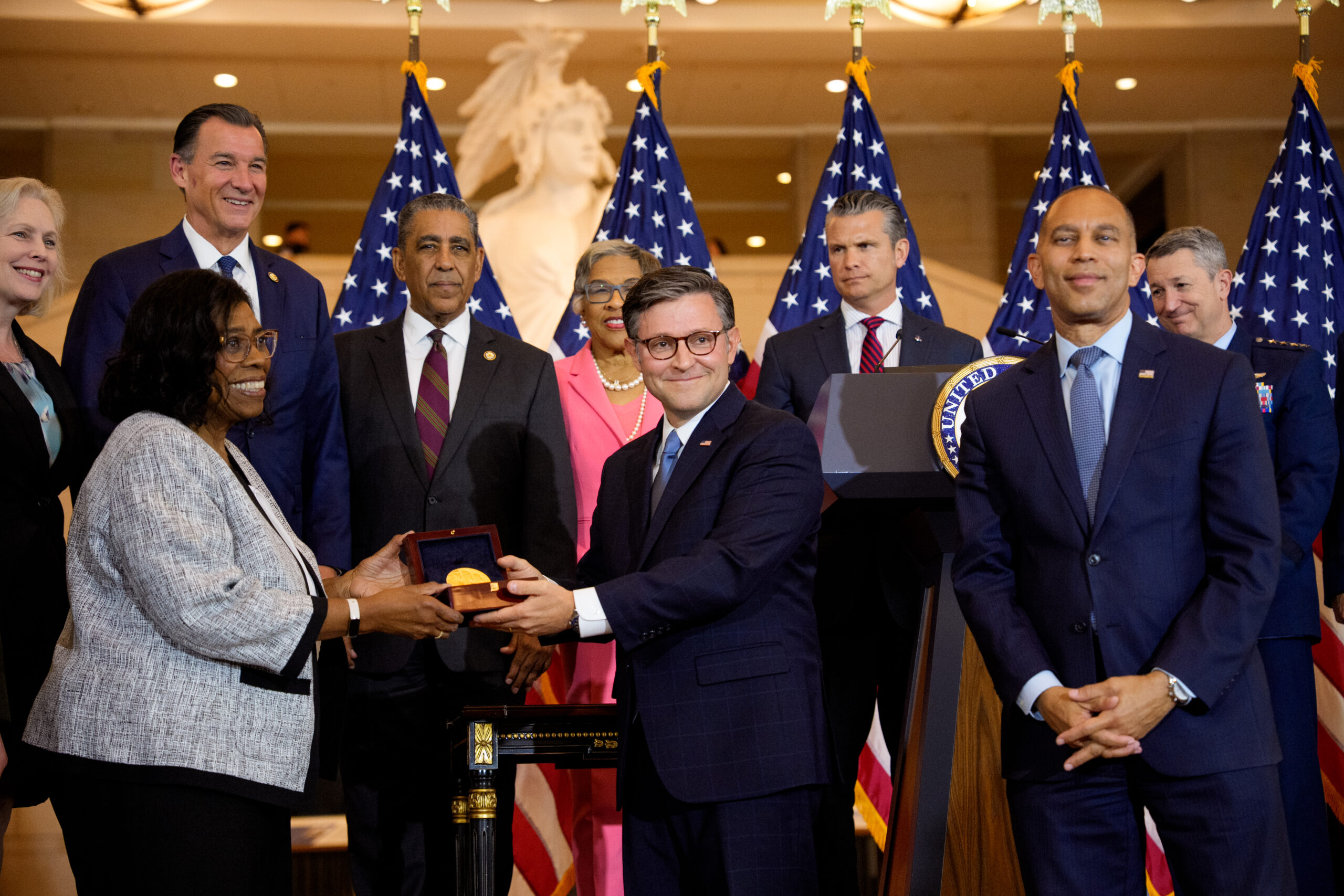Legendary WWI unit the Harlem Hellfighters honored with Congressional Gold Medal in Washington