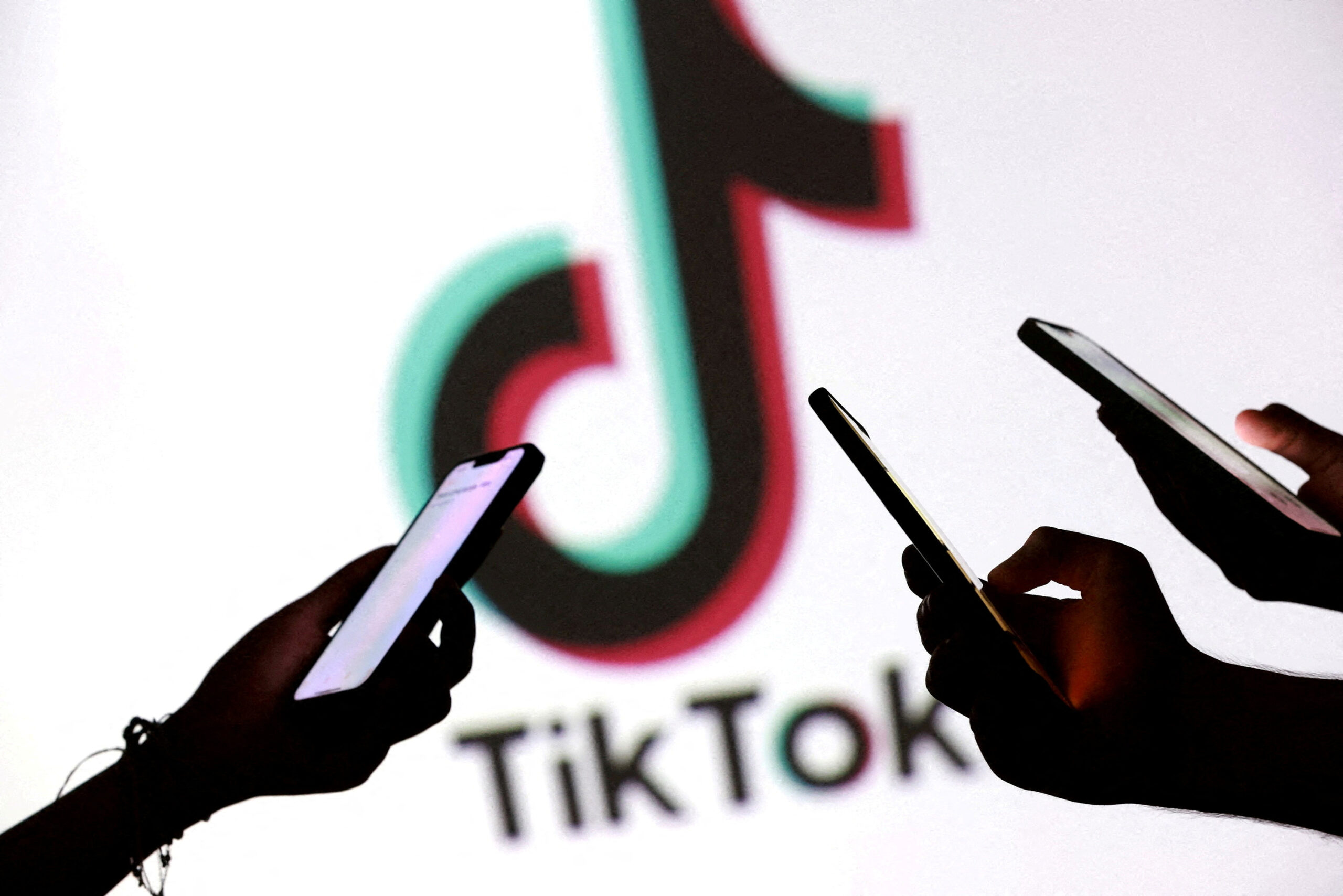 Trump to sign TikTok deal Thursday ceding majority control to US: source