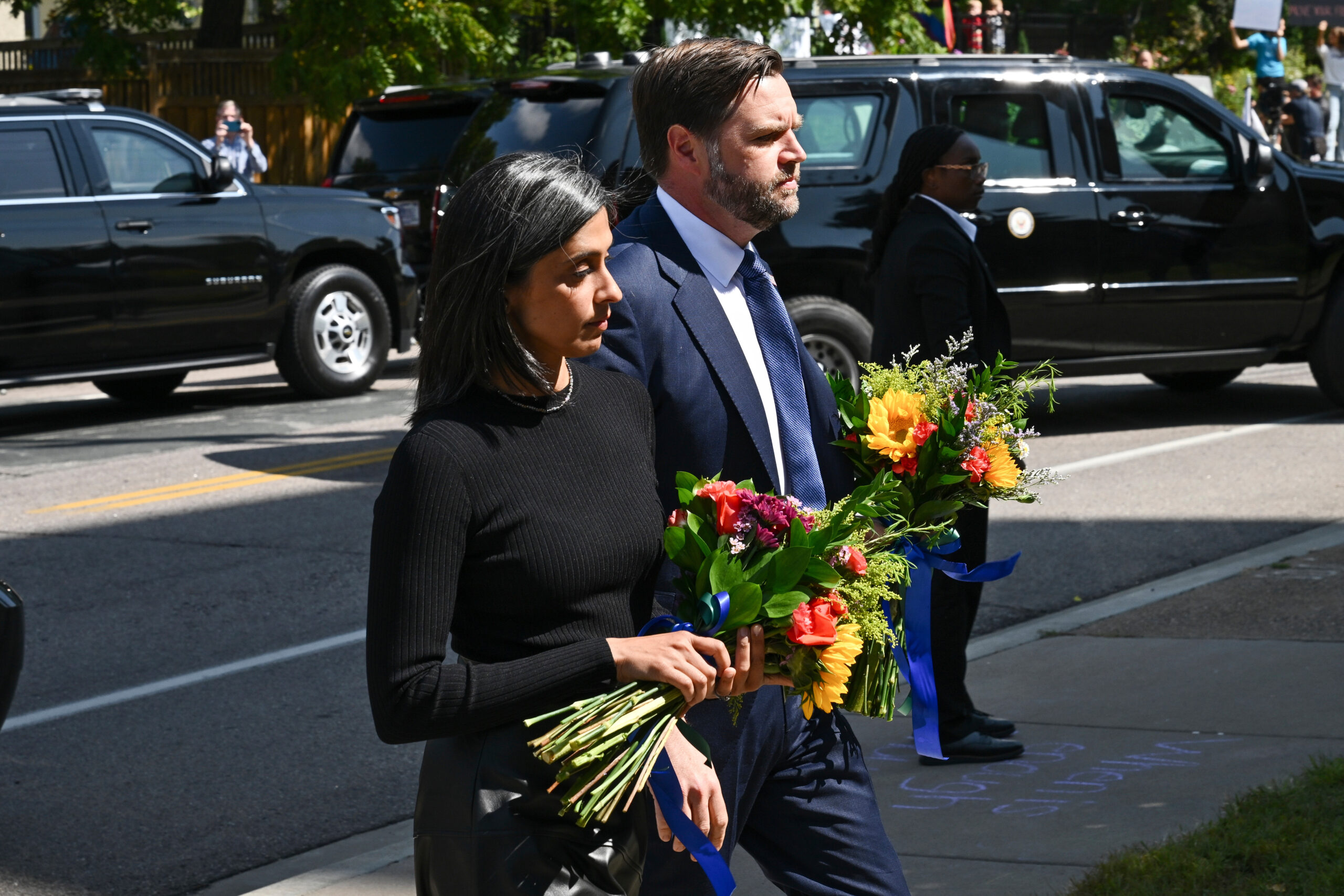JD and Usha Vance pay their respects to victims of Minneapolis Catholic school shooting: ‘Never had a day that will stay with me like this’