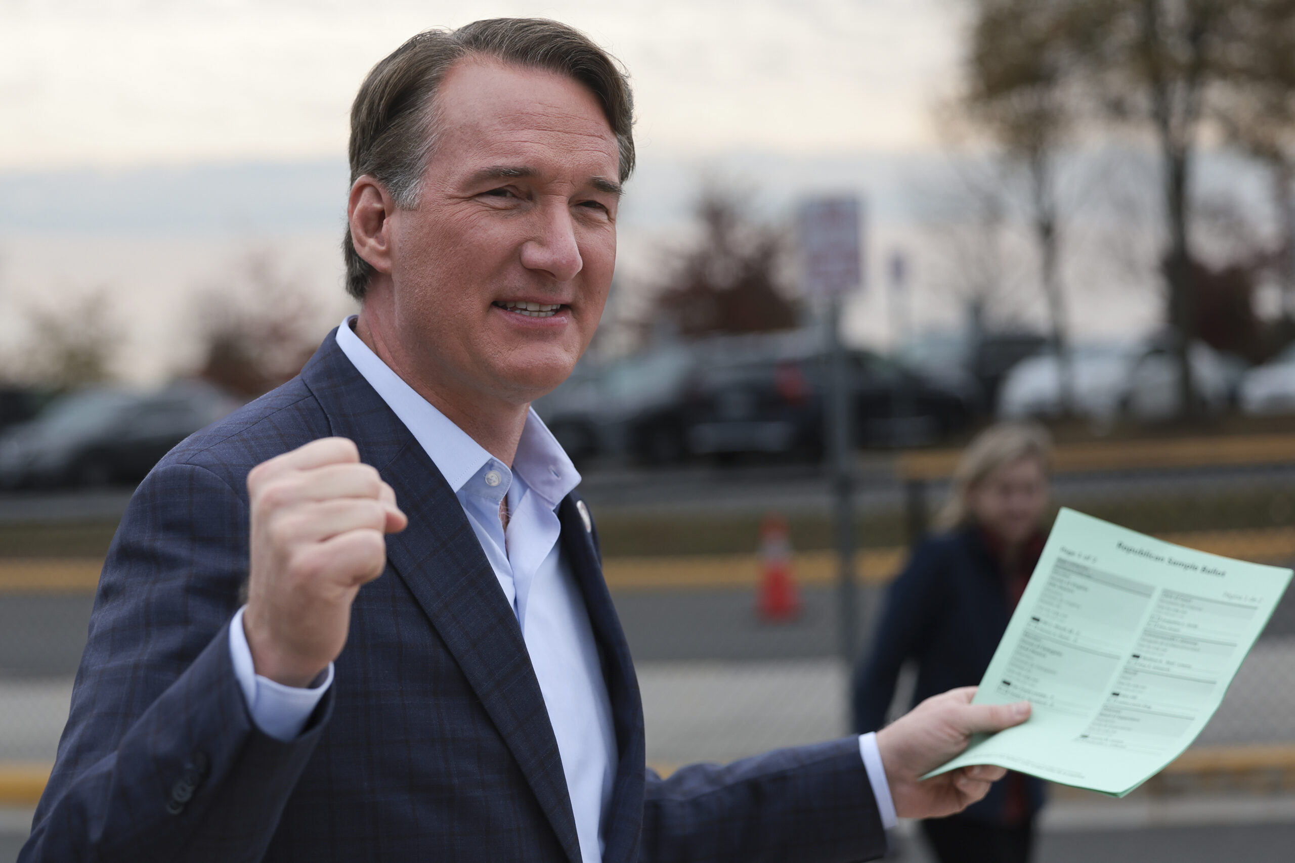 Youngkin calls for embattled Dem AG hopeful Jay Jones to drop out ‘in disgrace’ after vile texts surface wishing GOP lawmaker, children be shot dead