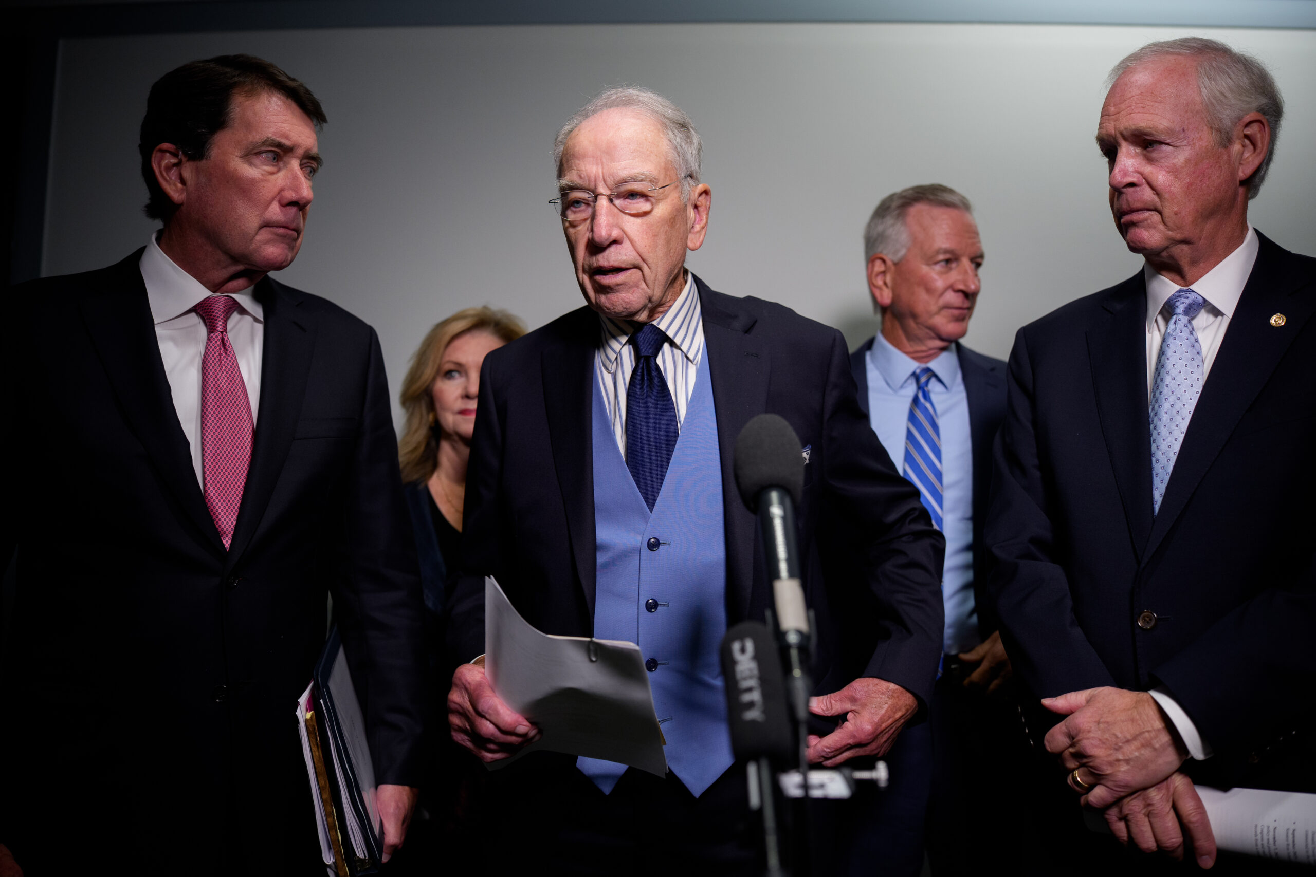 Biden FBI spied on eight GOP senators, damning new doc claims: ‘Arguably worse than Watergate’