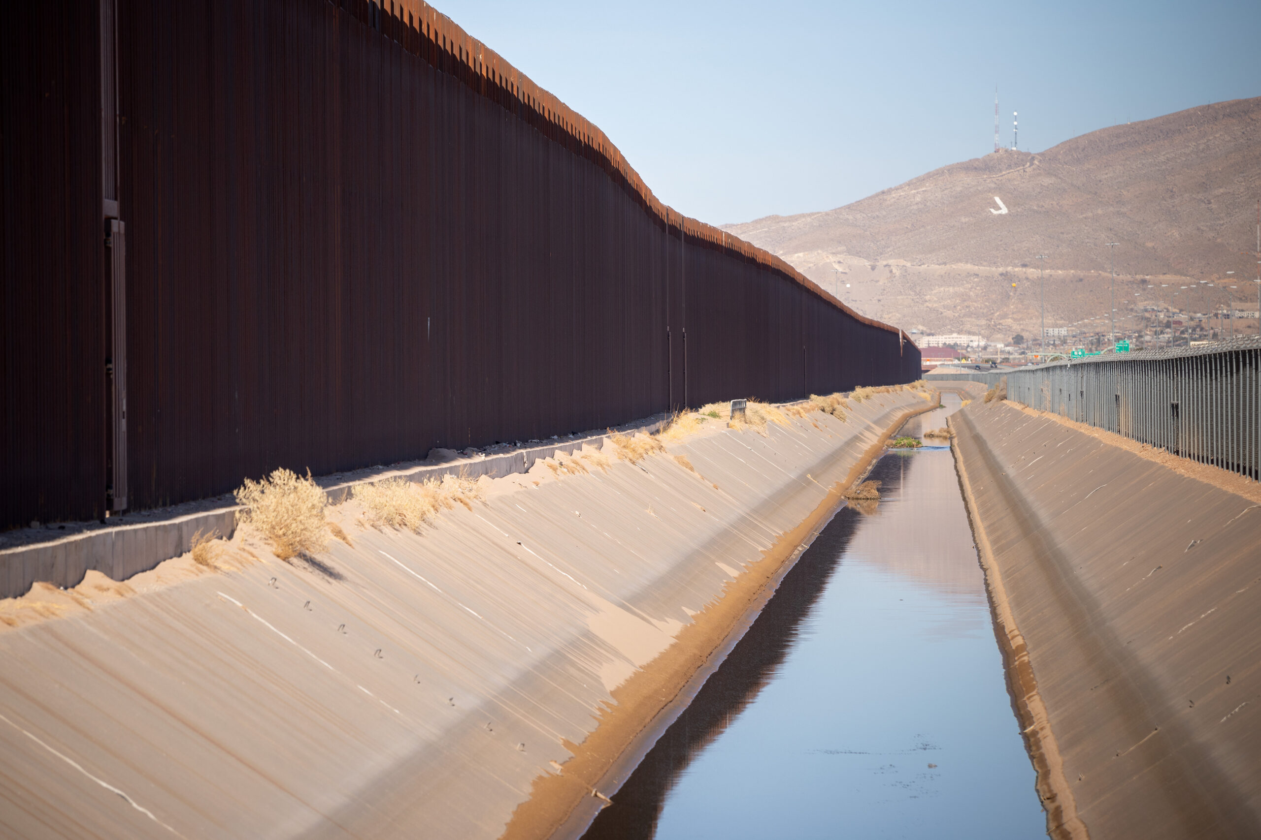 Illegal border crossings drop to lowest level since 1970: ‘Most secure border in American history’