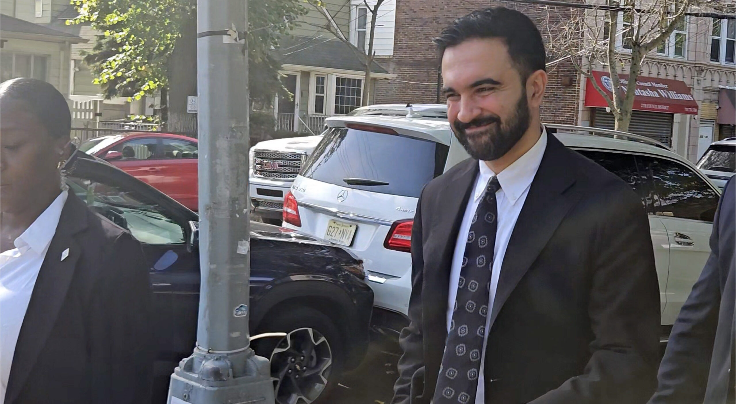 Smirking Zohran Mamdani silent when questioned over terror-linked Brooklyn Imam Siraj Wahhaj