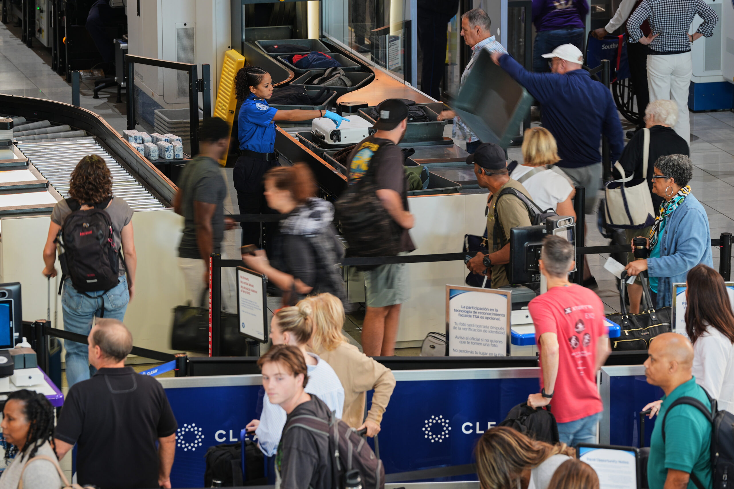 Thanksgiving travel nightmare looms due to government shutdown, GOP leaders warn