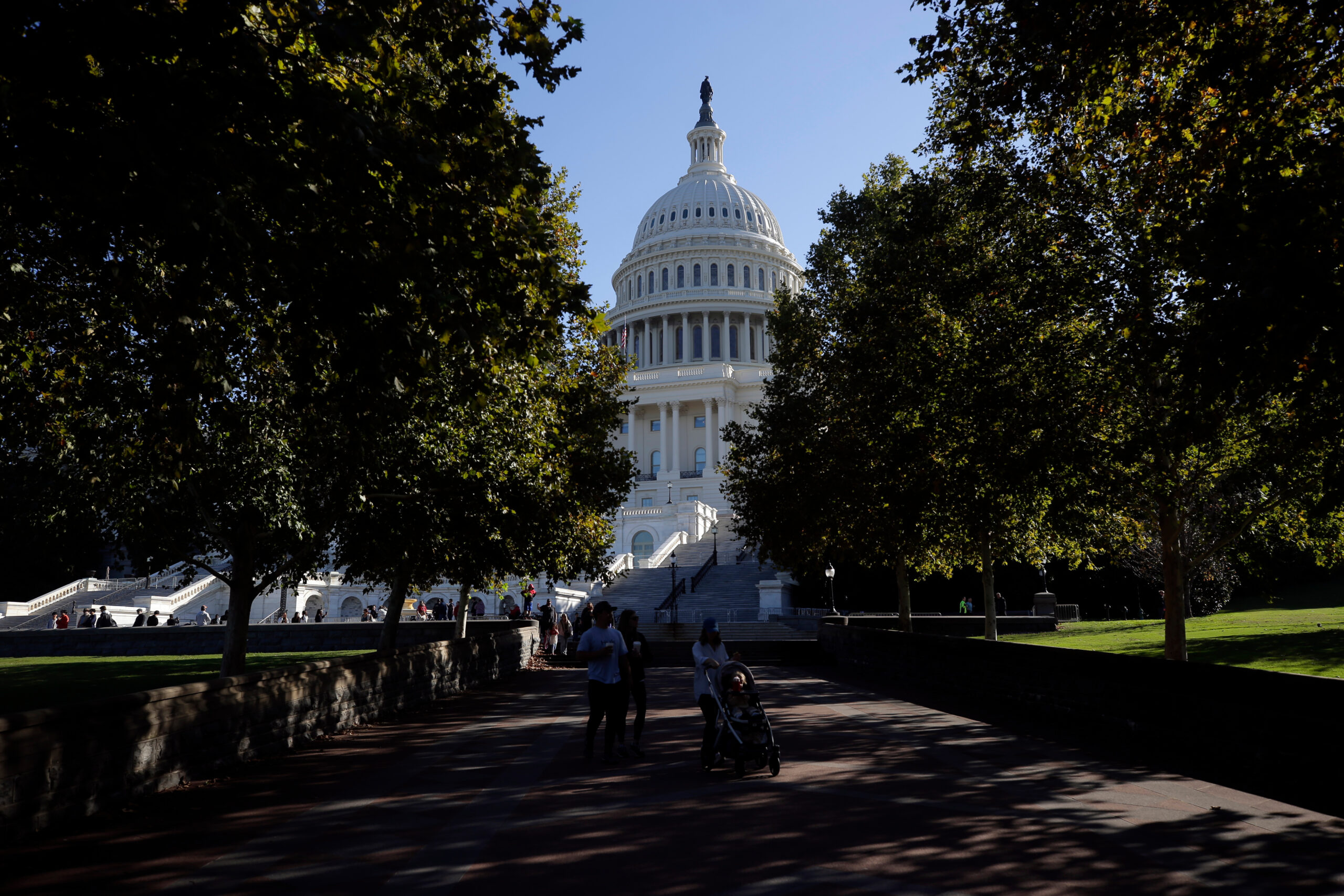 4,000 federal workers fired due to ongoing government shutdown