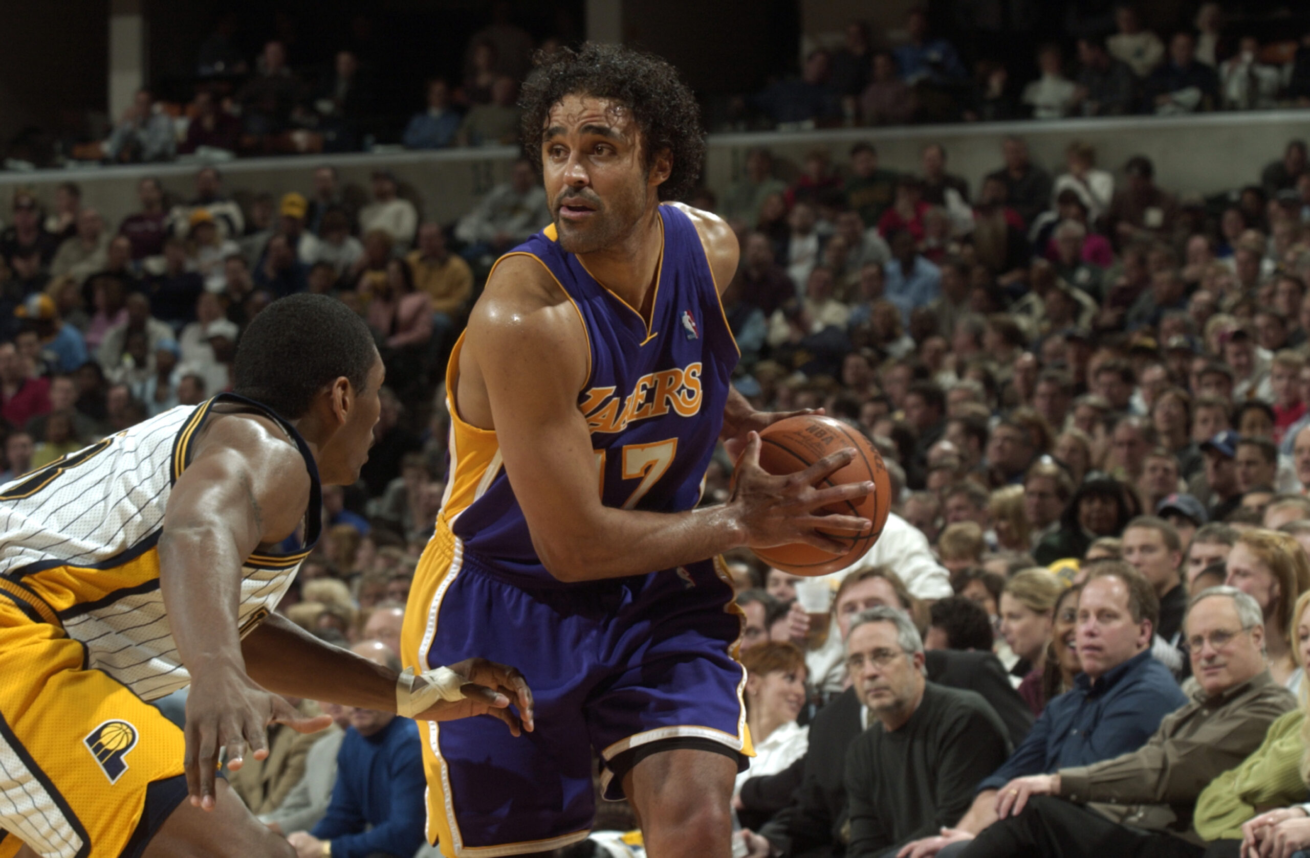 Ex-NBA veteran Rick Fox running for political office in the Bahamas