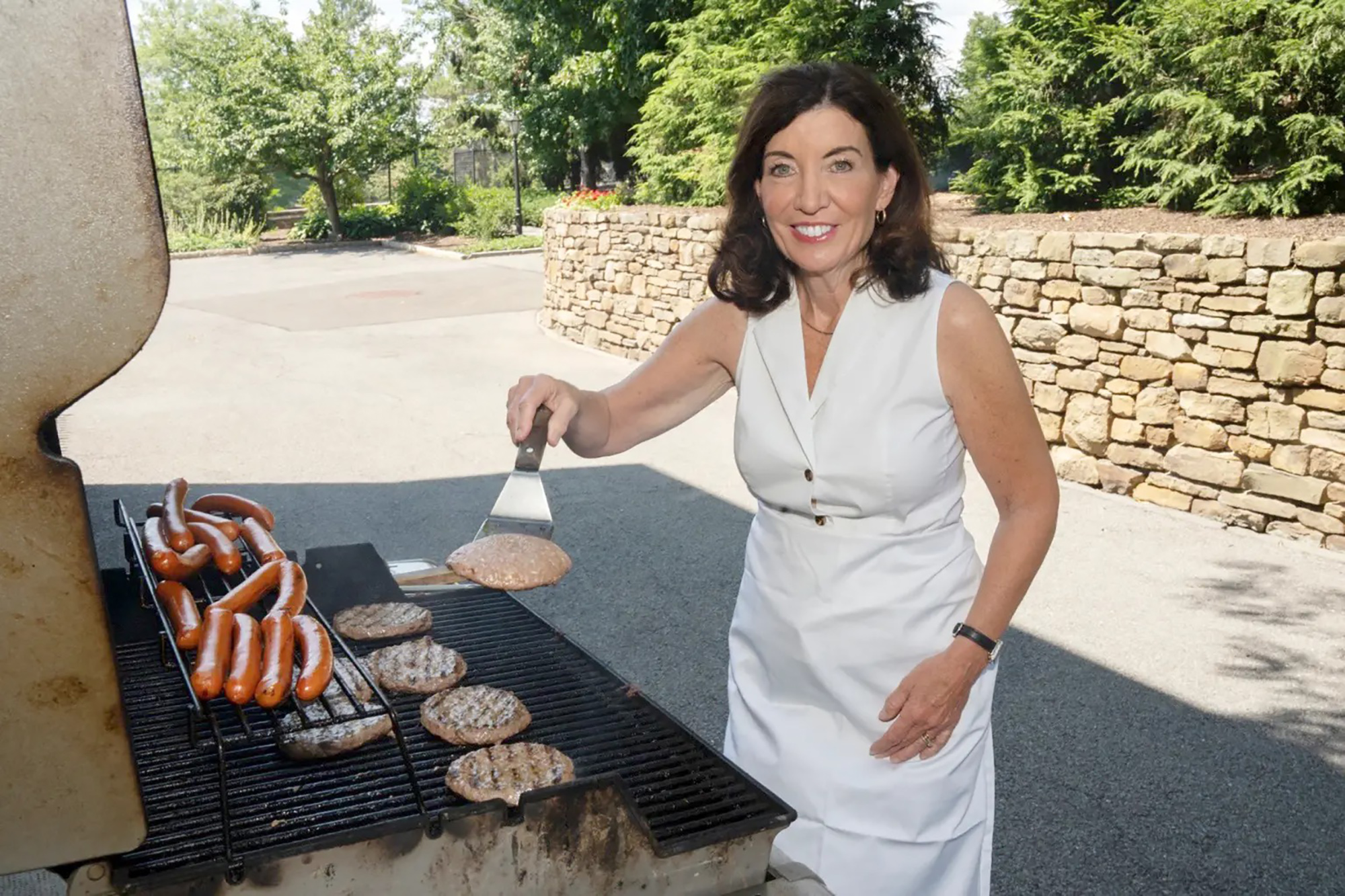 Hochul postpones gas stove ban for new homes as gov gets heat from both sides