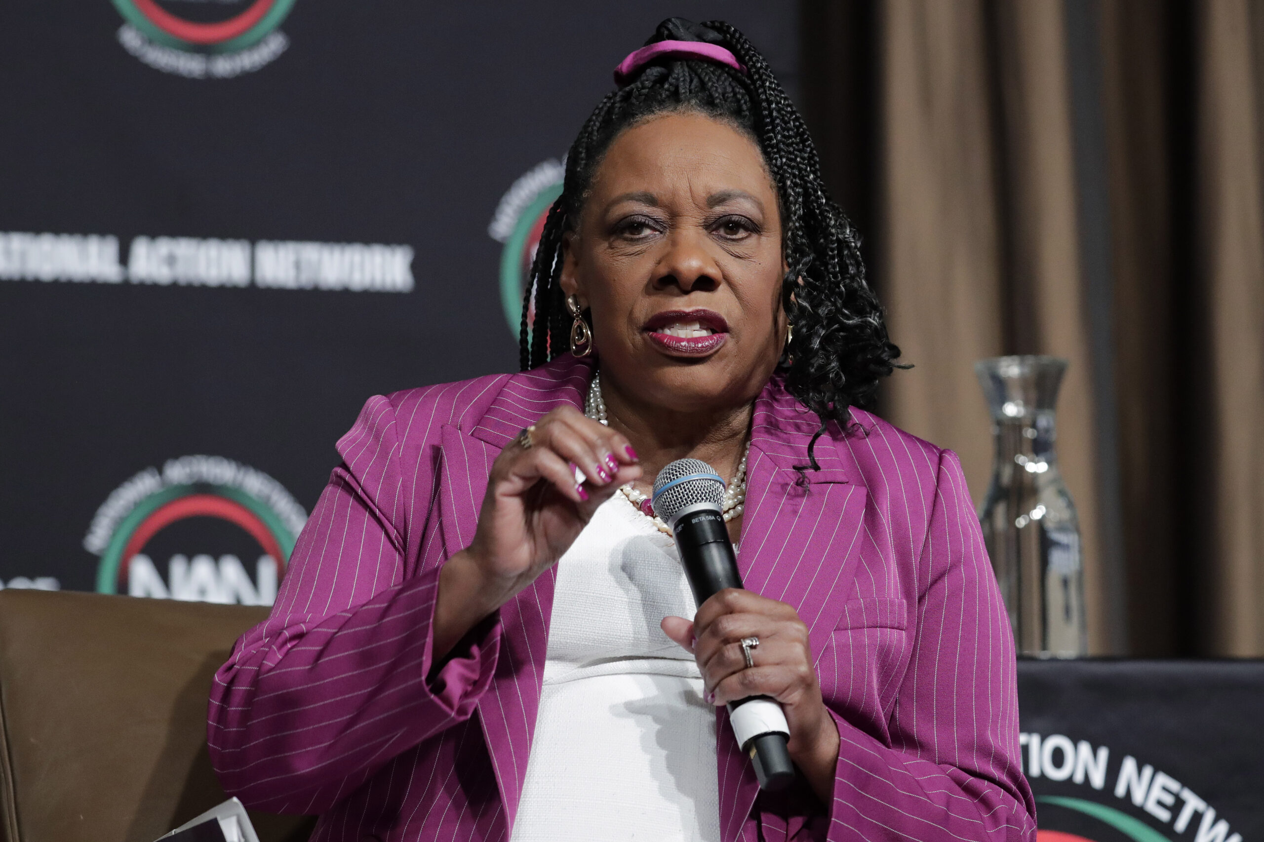 Largest US teachers’ union to host training that attacks Republicans as ‘racist and transphobic’