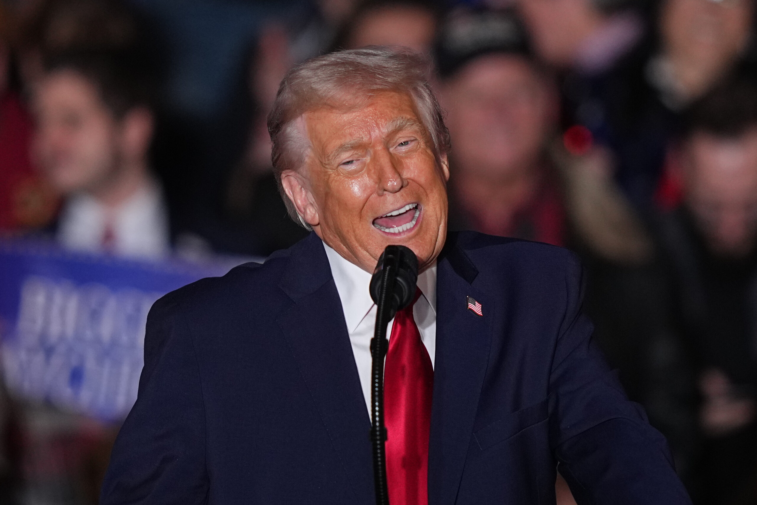 Trump fumes Rep. Ilhan Omar does nothing but  ‘b—h,’ insists she should ‘get the hell out’ of US