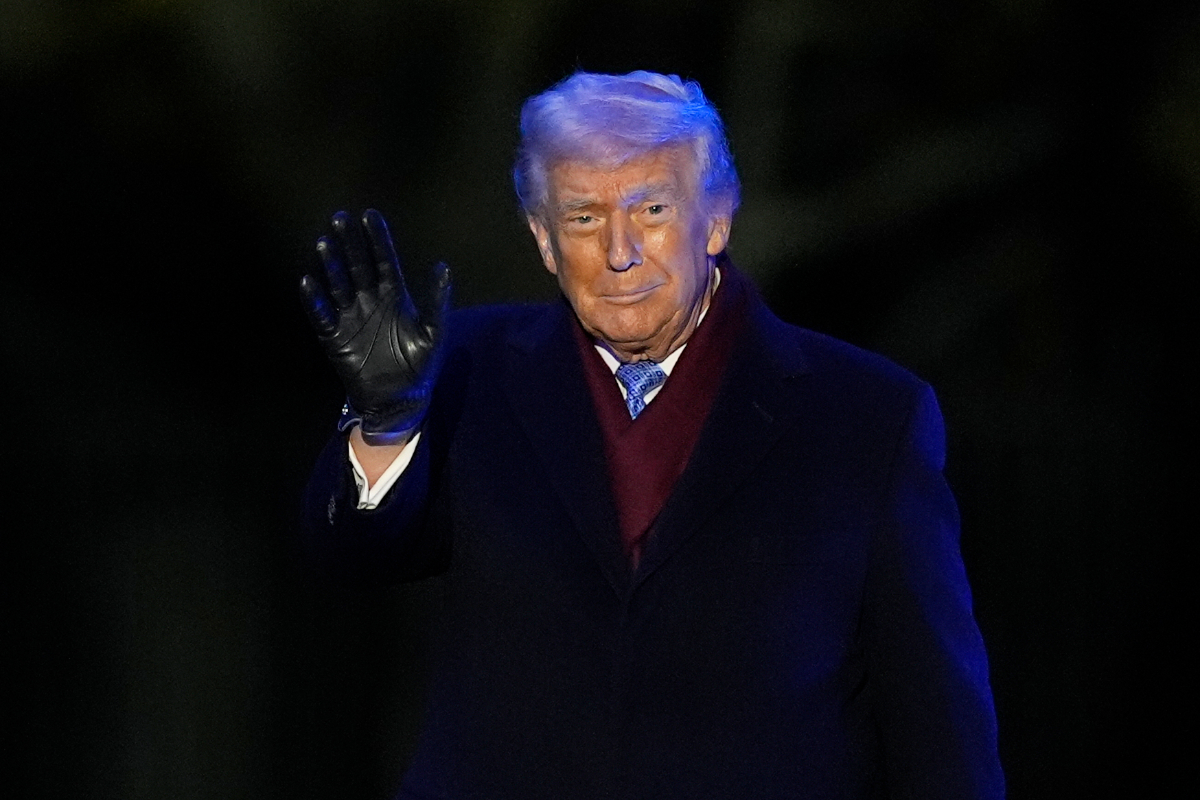 Trump declares his love for all US citizens — even ones he dislikes — after citing Jesus at Christmas tree lighting