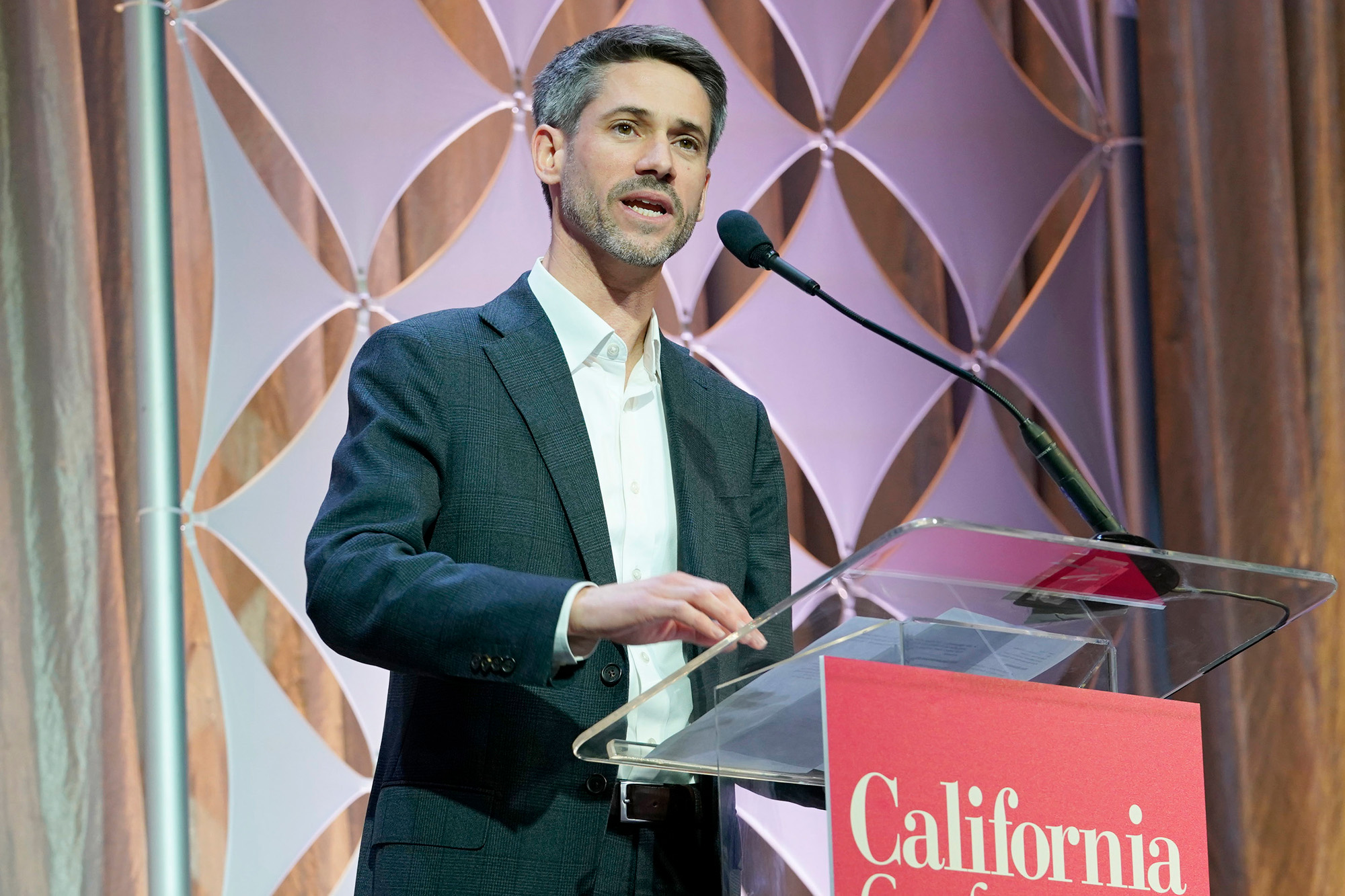 Tough-on-crime mayor and vocal Newsom critic to run for California governor