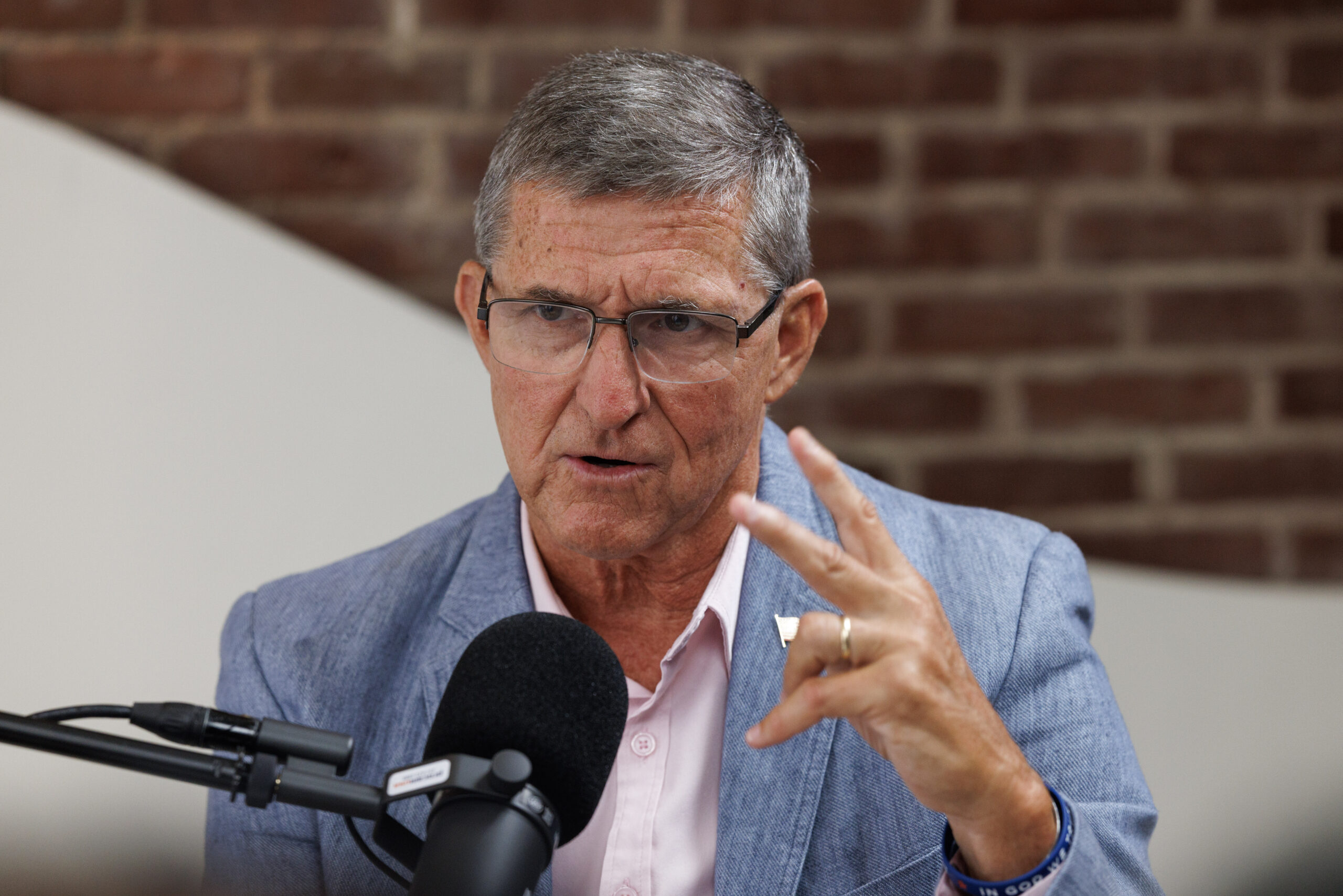 Michael Flynn tells ‘Pod Force One’ about ‘irregular warfare’ waged by Islamic terrorists, China already in US