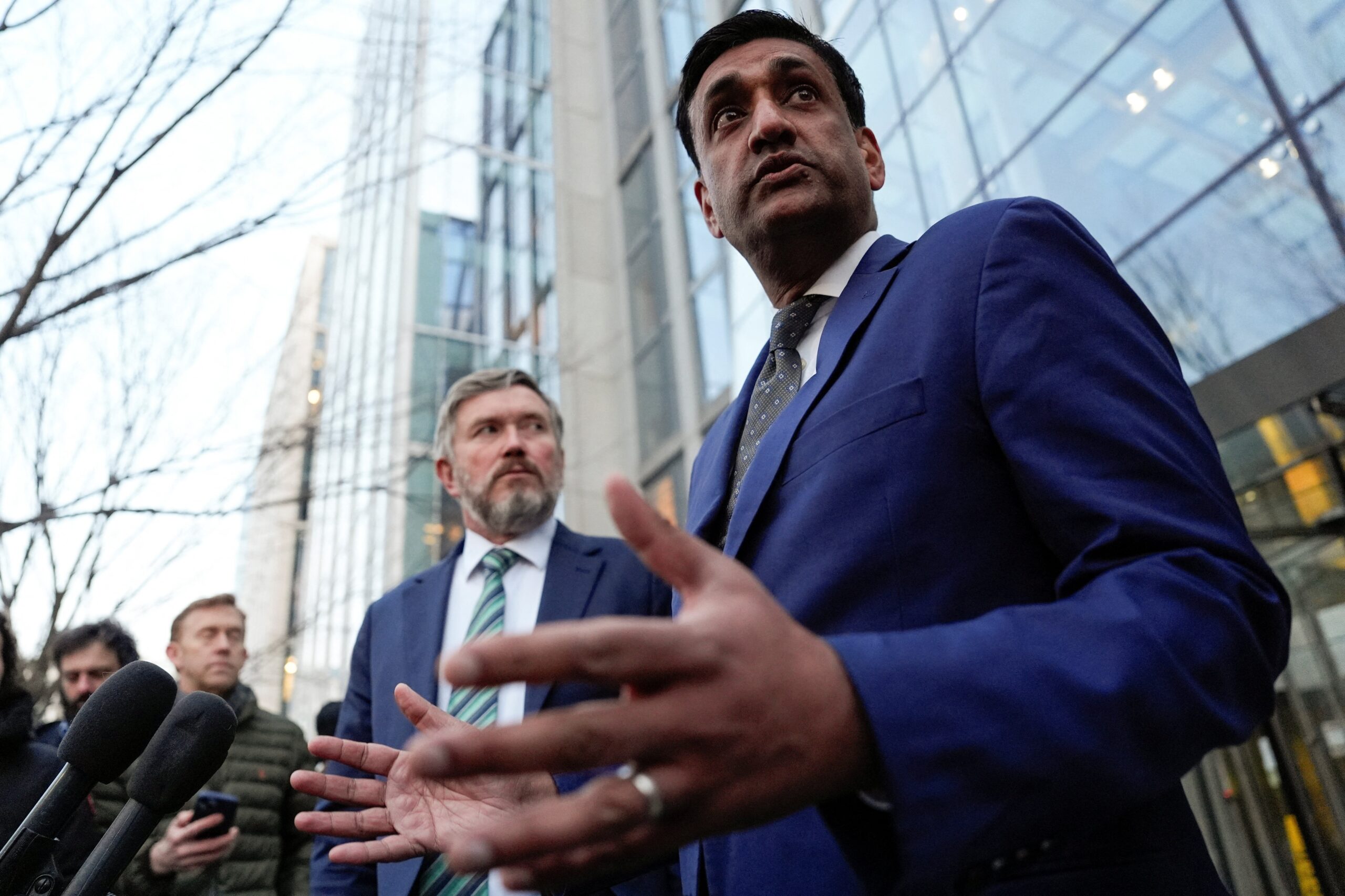 Calif. lawmaker’s Epstein bombshell outs 4 random dudes with no connection to sick billionaire pedophile