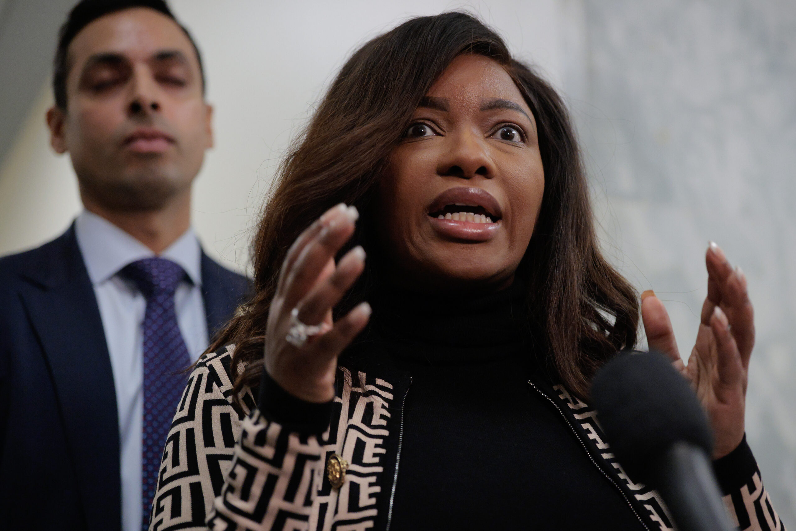 Jasmine Crockett shares vulgar 6-word message for Trump in Epstein probe