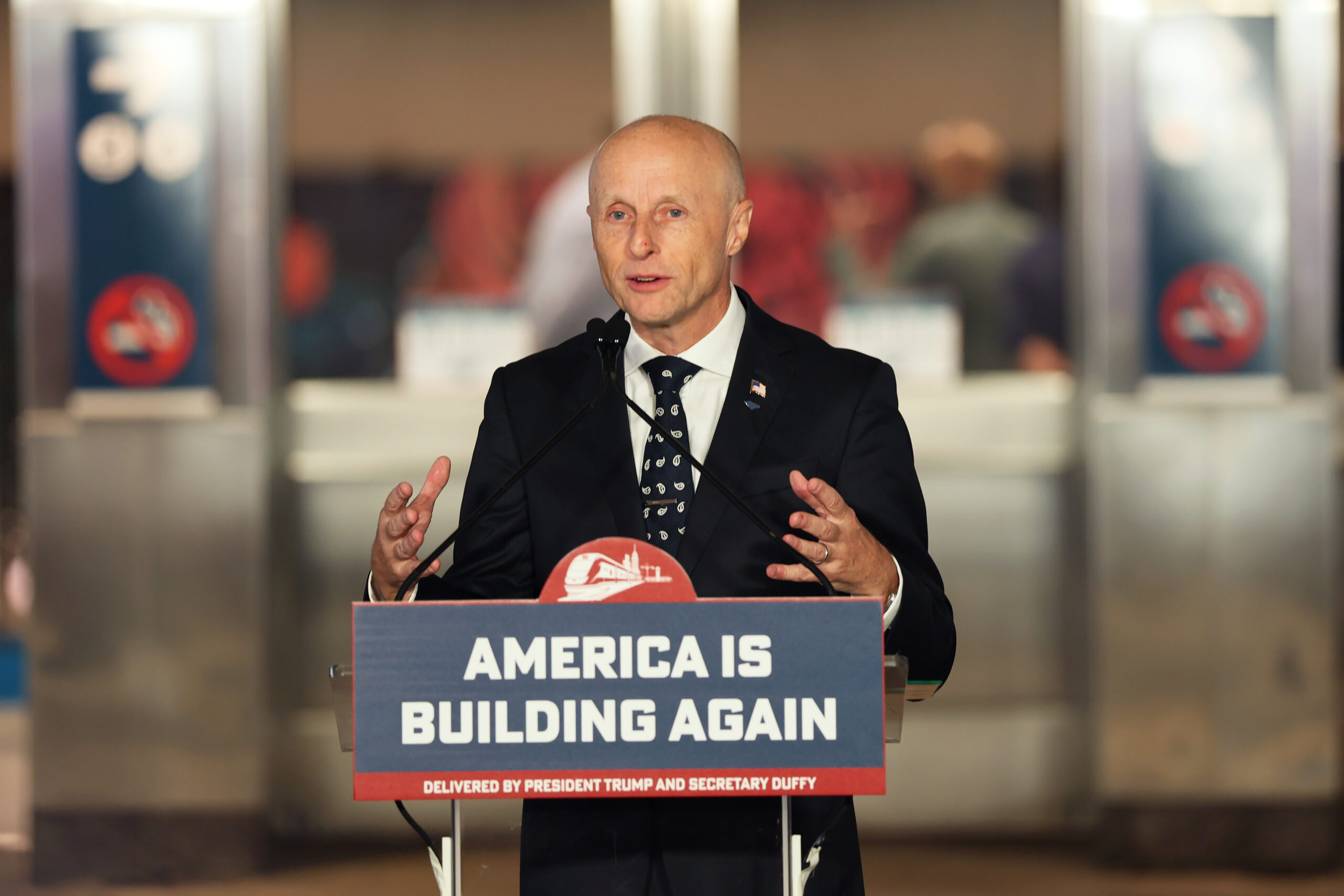 ‘Train Daddy’ keeps door open to private real-estate deals in Penn Station redesign — triggering NYC taxpayer warning