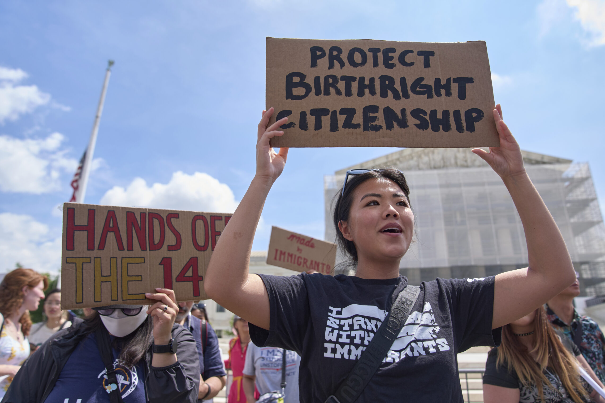 Supreme Court toes ‘glaring red line’ with Trump world in birthright citizenship case