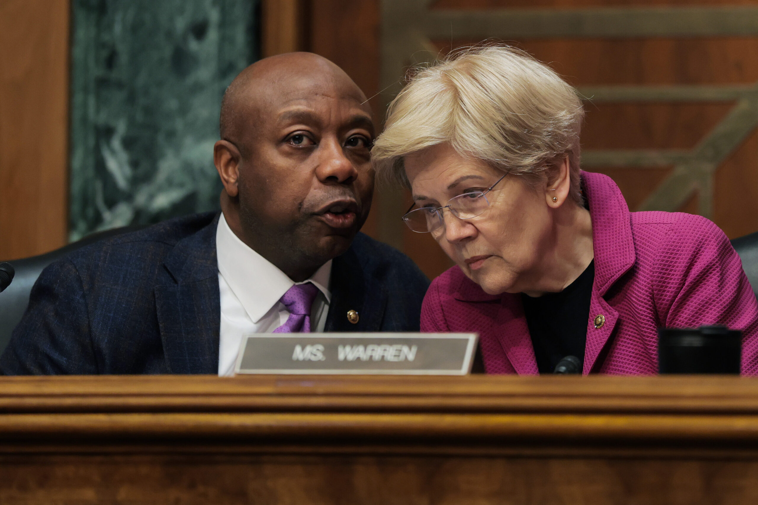 Senate passes Elizabeth Warren’s housing policy — with some unlikely conservative allies