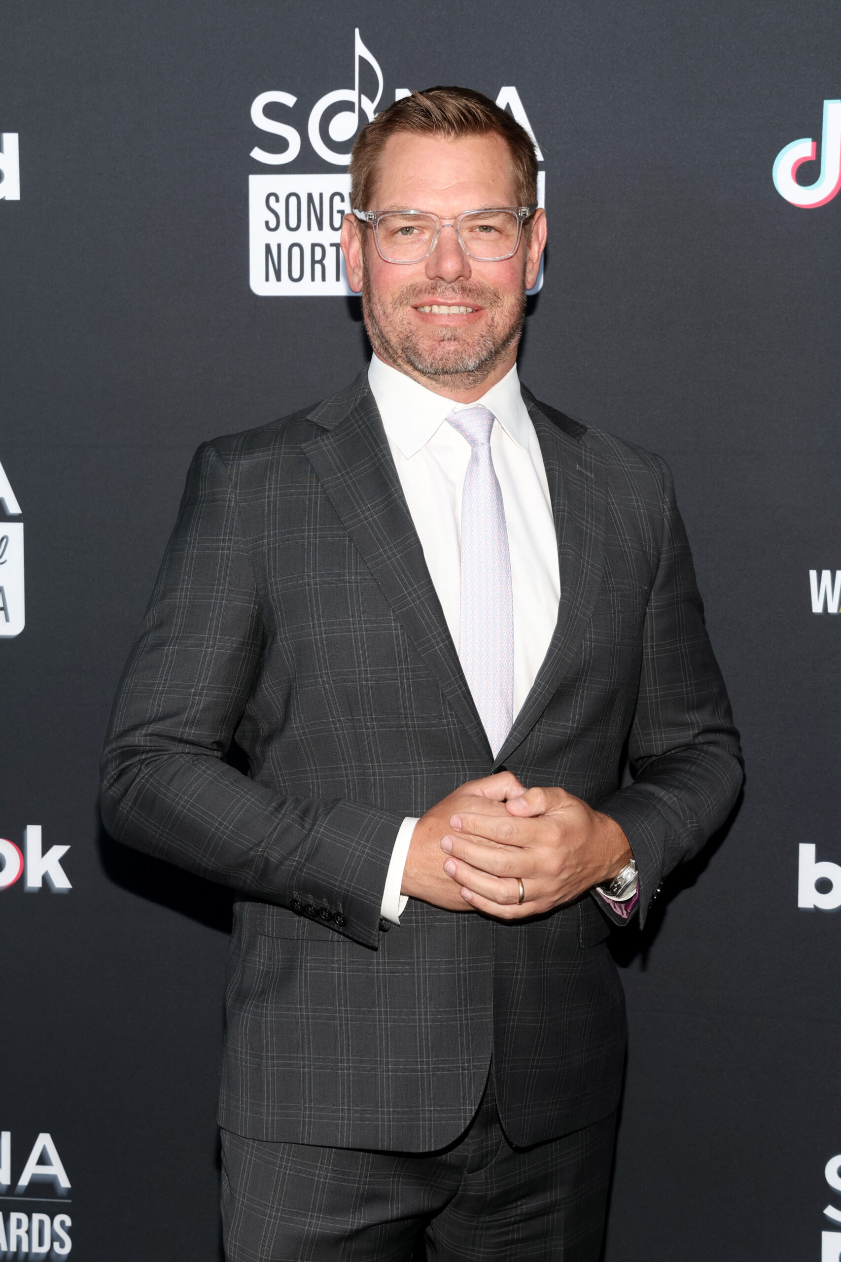 Desperate Rep. Eric Swalwell may have broken ethics rules hitting up colleagues for AI cash