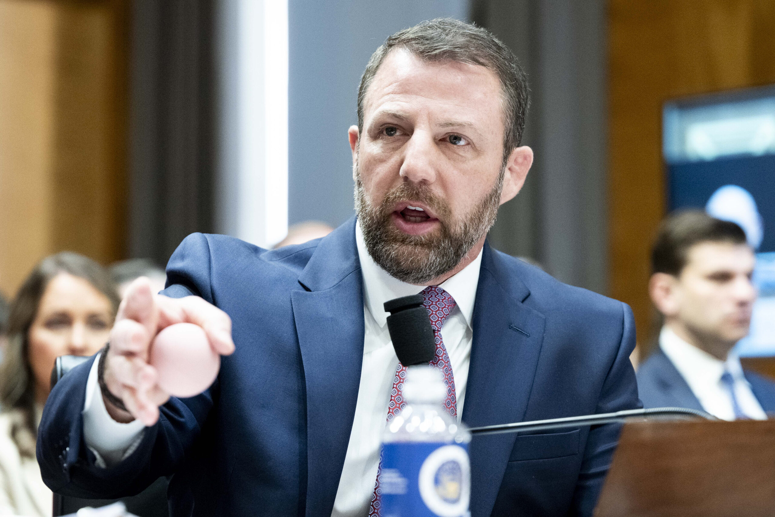 John Fetterman saves Markwayne Mullin’s nomination to lead DHS