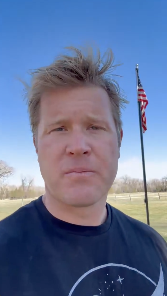 Sen. Tim Sheehy makes emergency landing after in-flight engine failure