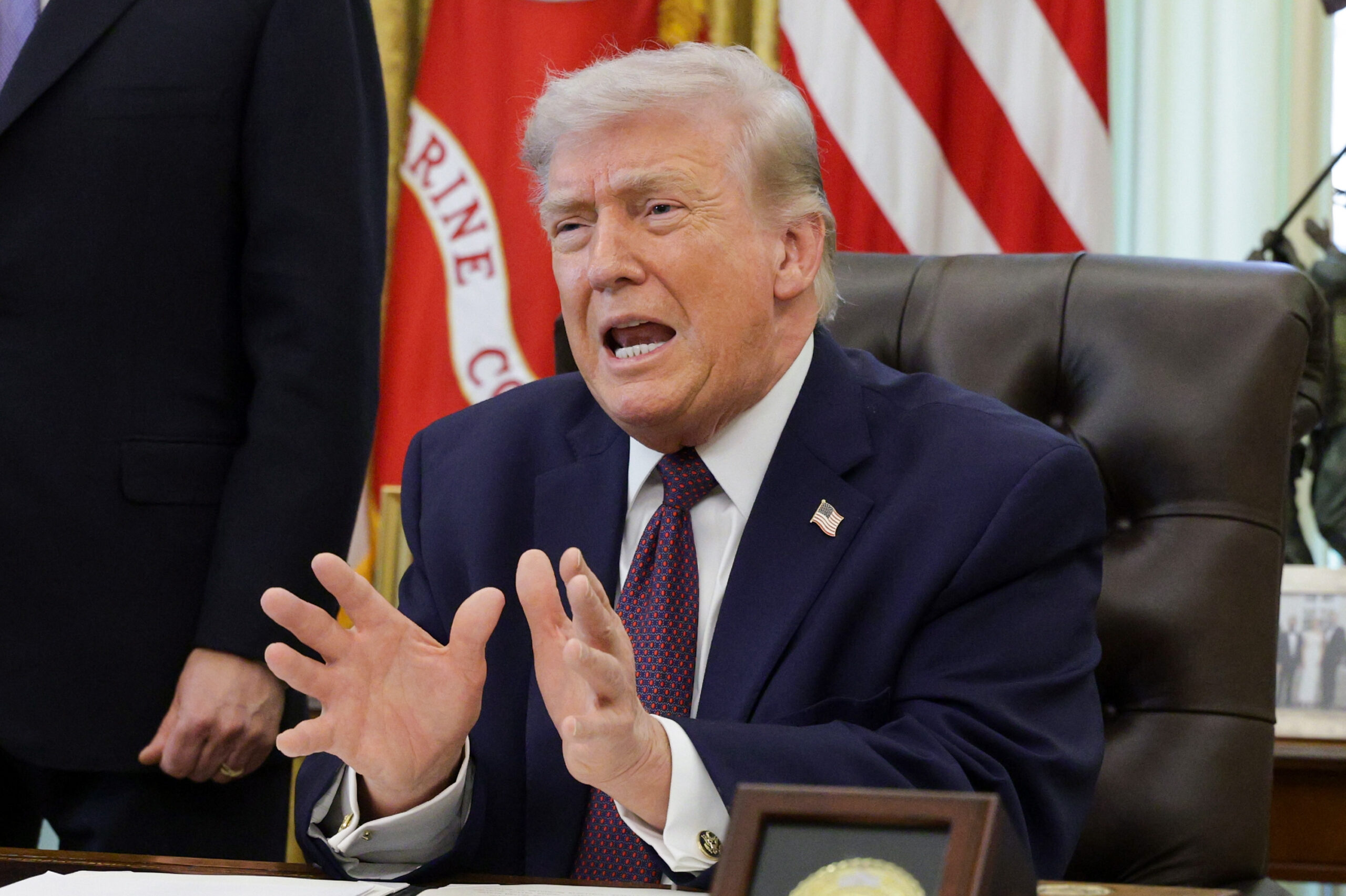 US tried to funnel weapons to Iranian protesters, Trump reveals — and  says regime killed 45,000 of its own citizens