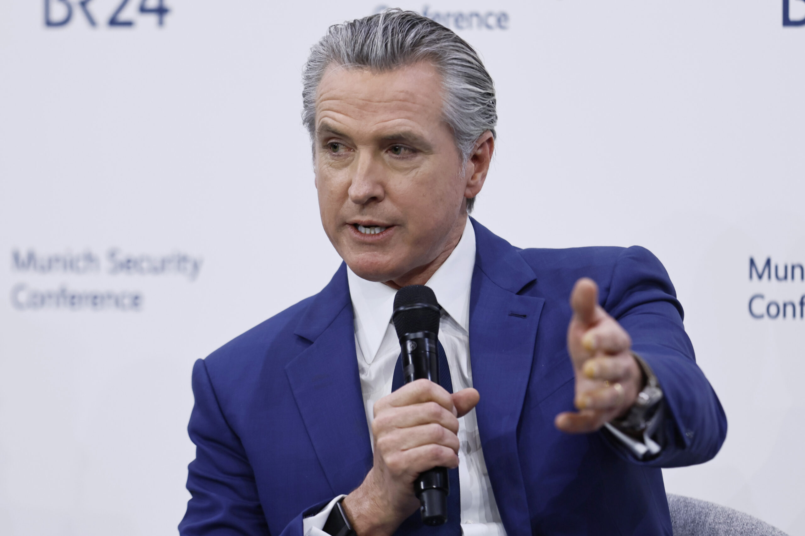 Gavin Newsom offers $1B subsidy for EV trucks as critics howl