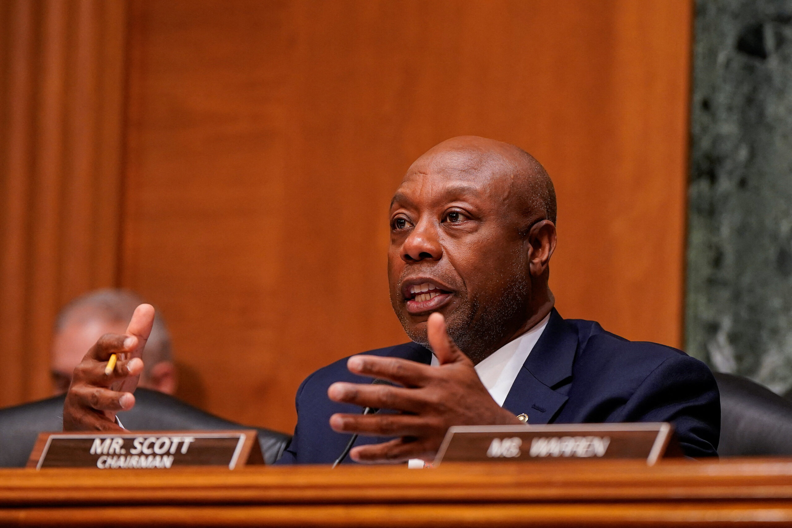Sen. Tim Scott ‘praying’ Jerome Powell leaves Fed this month — and hints chairman has an agenda by staying on