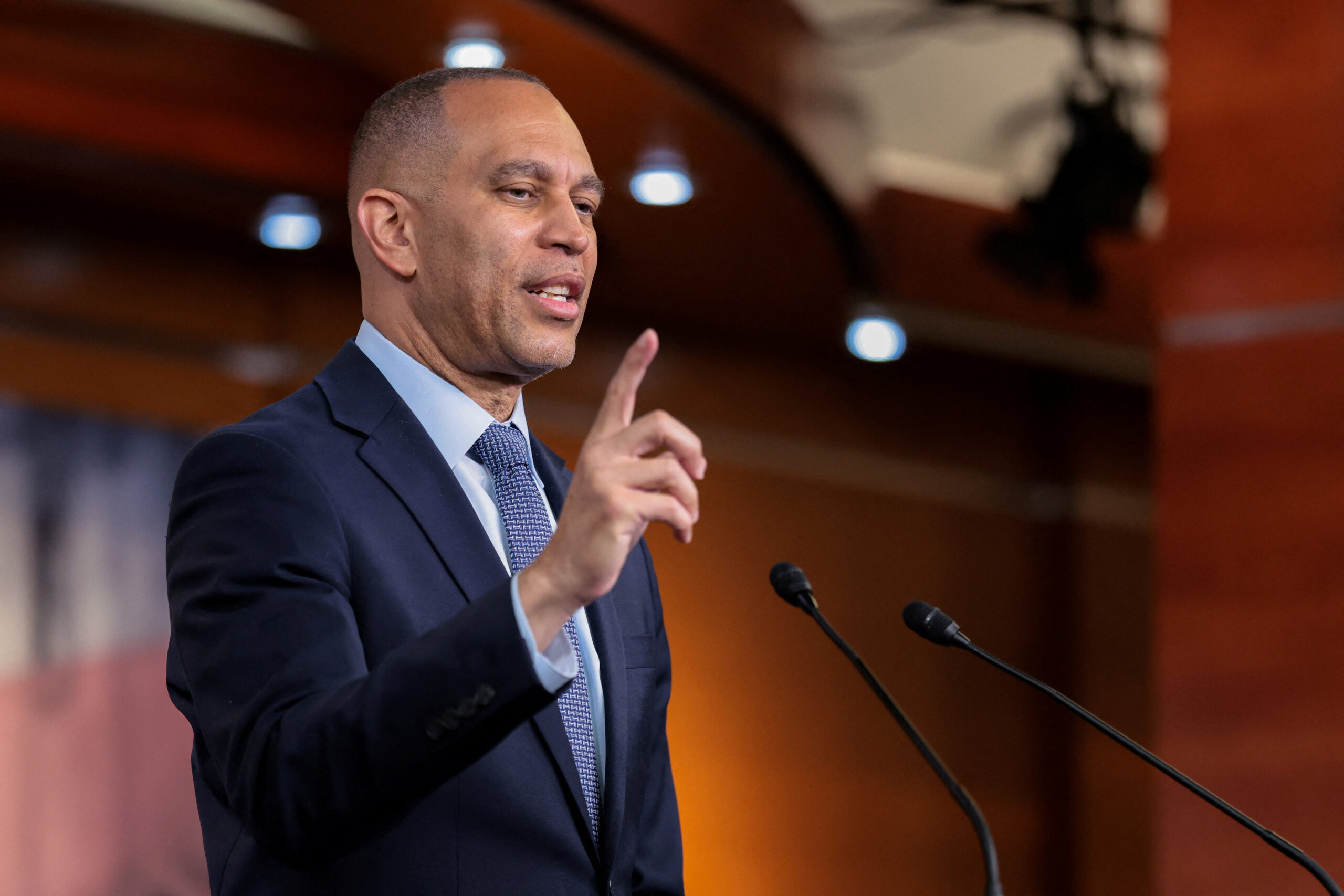 Hakeem Jeffries’ re-election bid boosted by ‘sick’ NYC Dems running ‘beloved’ dead community leader on same ticket: critics