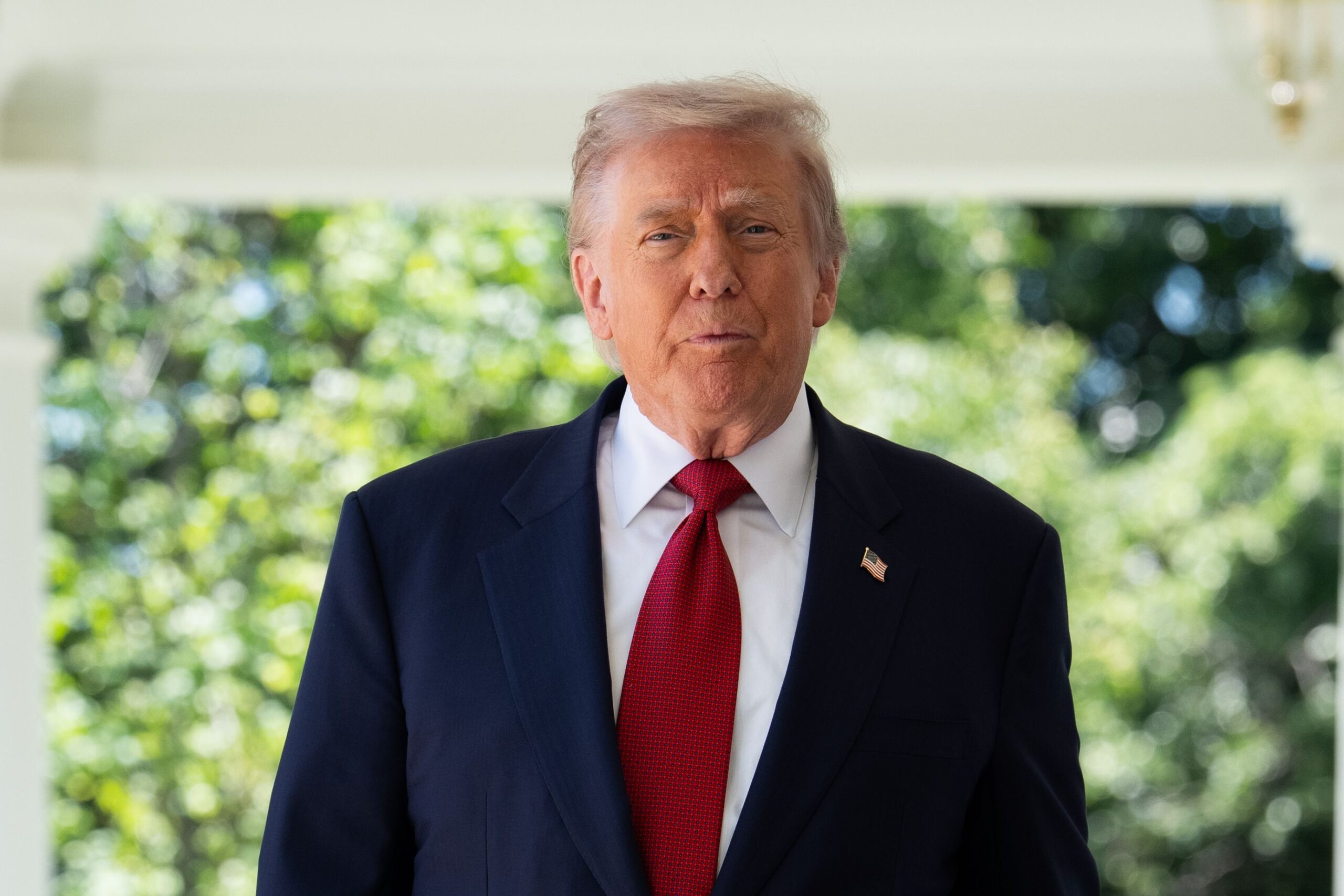 Trump announces three-day Ukraine-Russia cease-fire, prisoner swap