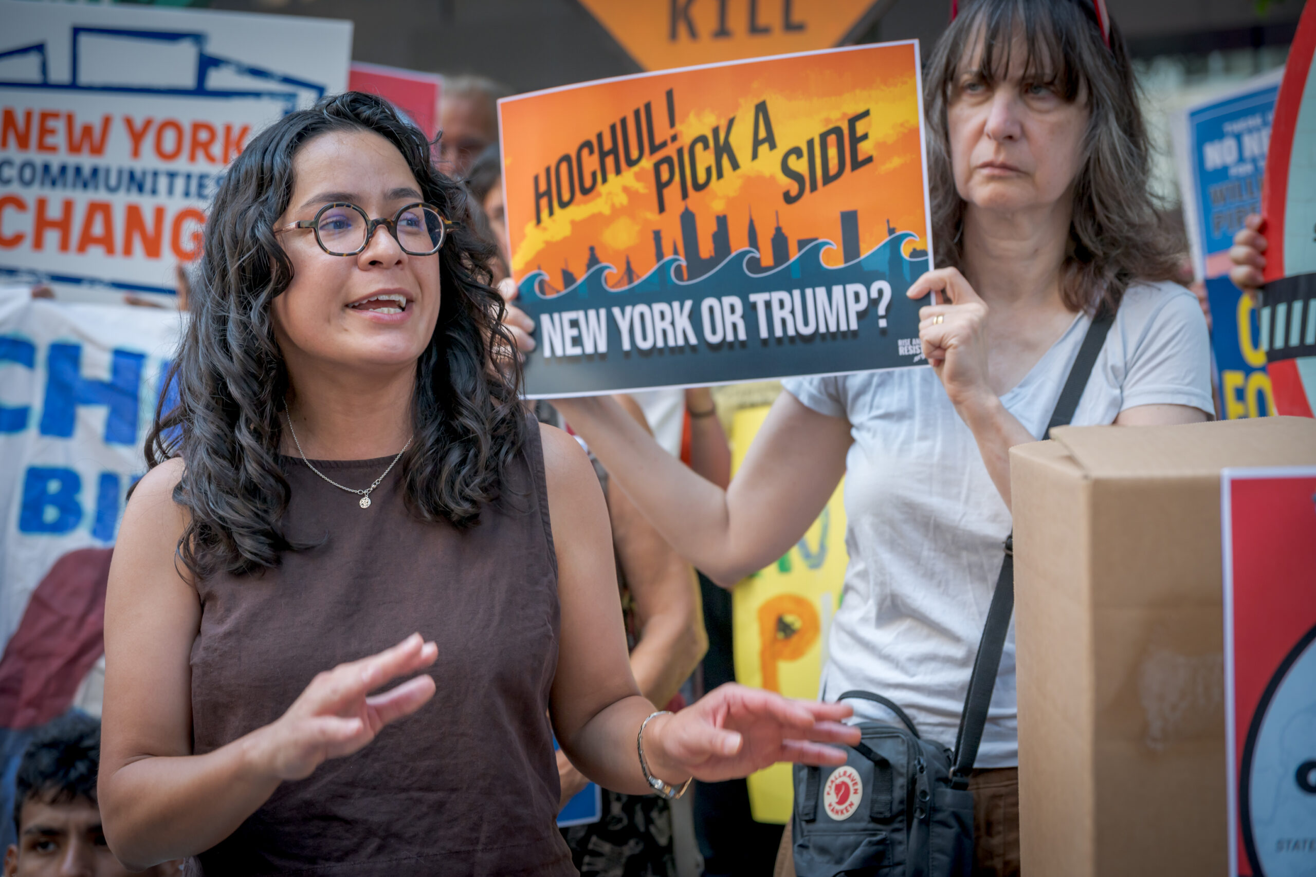 ‘Complete hypocrite:’ Mamdani-backed Congress candidate    slams billionaires and AI industry while raking in their cash