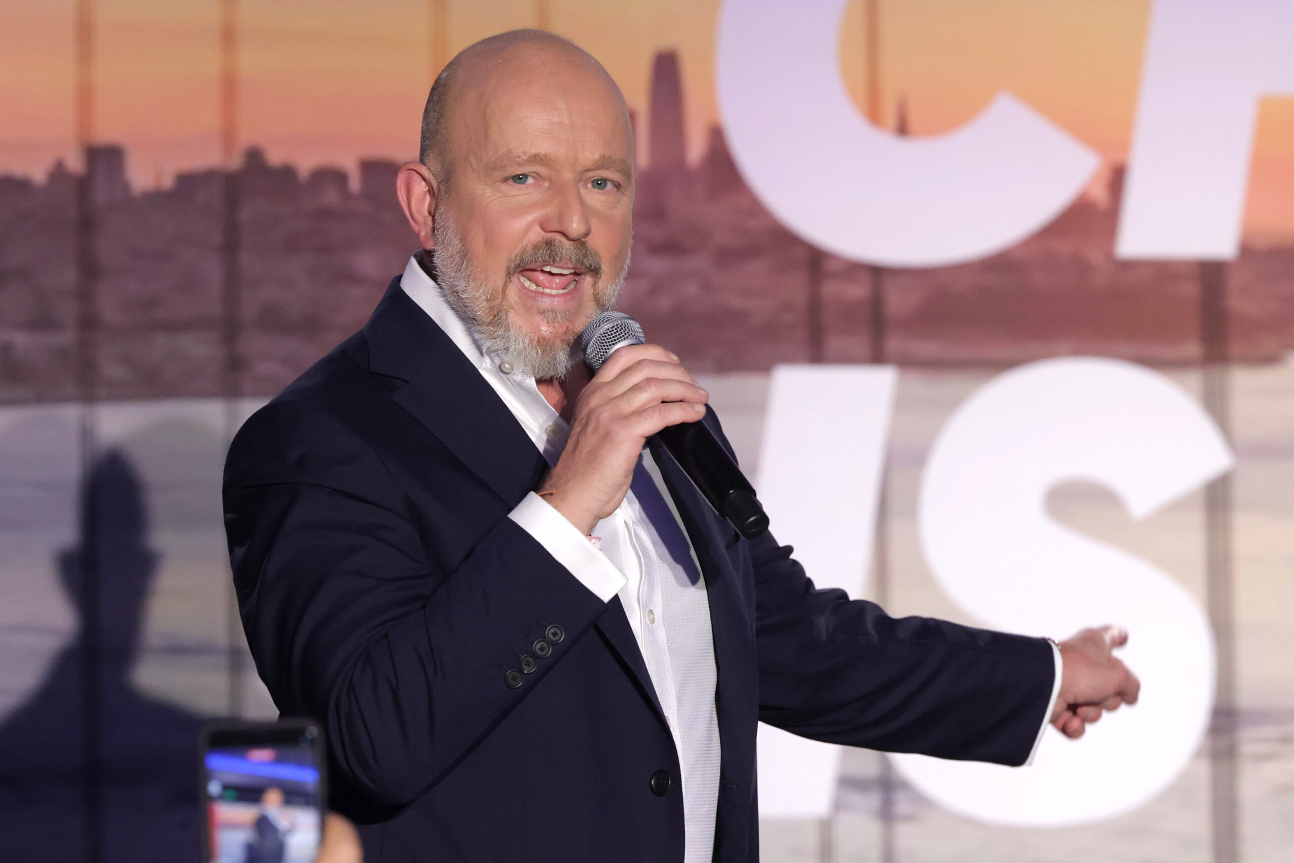 Steve Hilton surges ahead in the California governor’s race overnight — but everything could soon change
