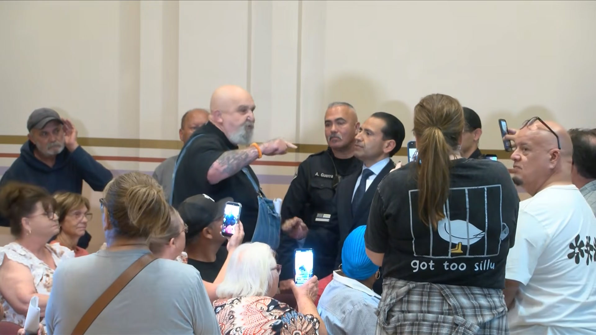 Anarchy grips California town as council overrules its own recall, locals threaten members