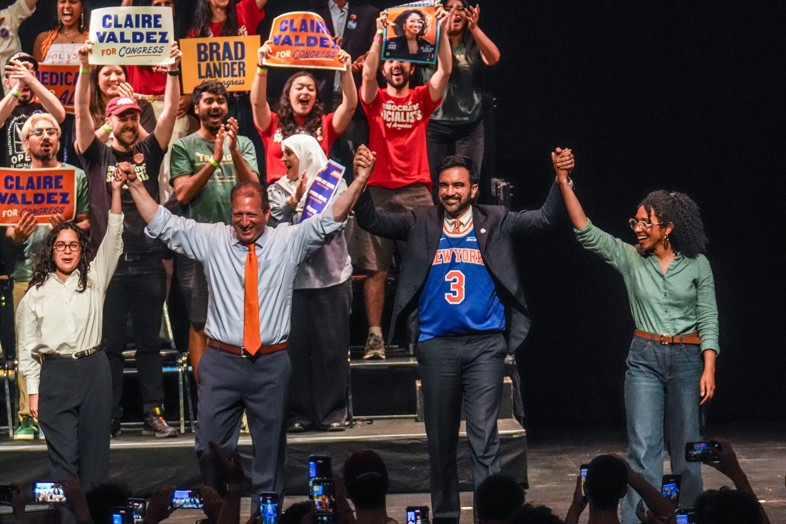NYC voters are fed up with the Democratic Party and want to clean house, stinging new poll says