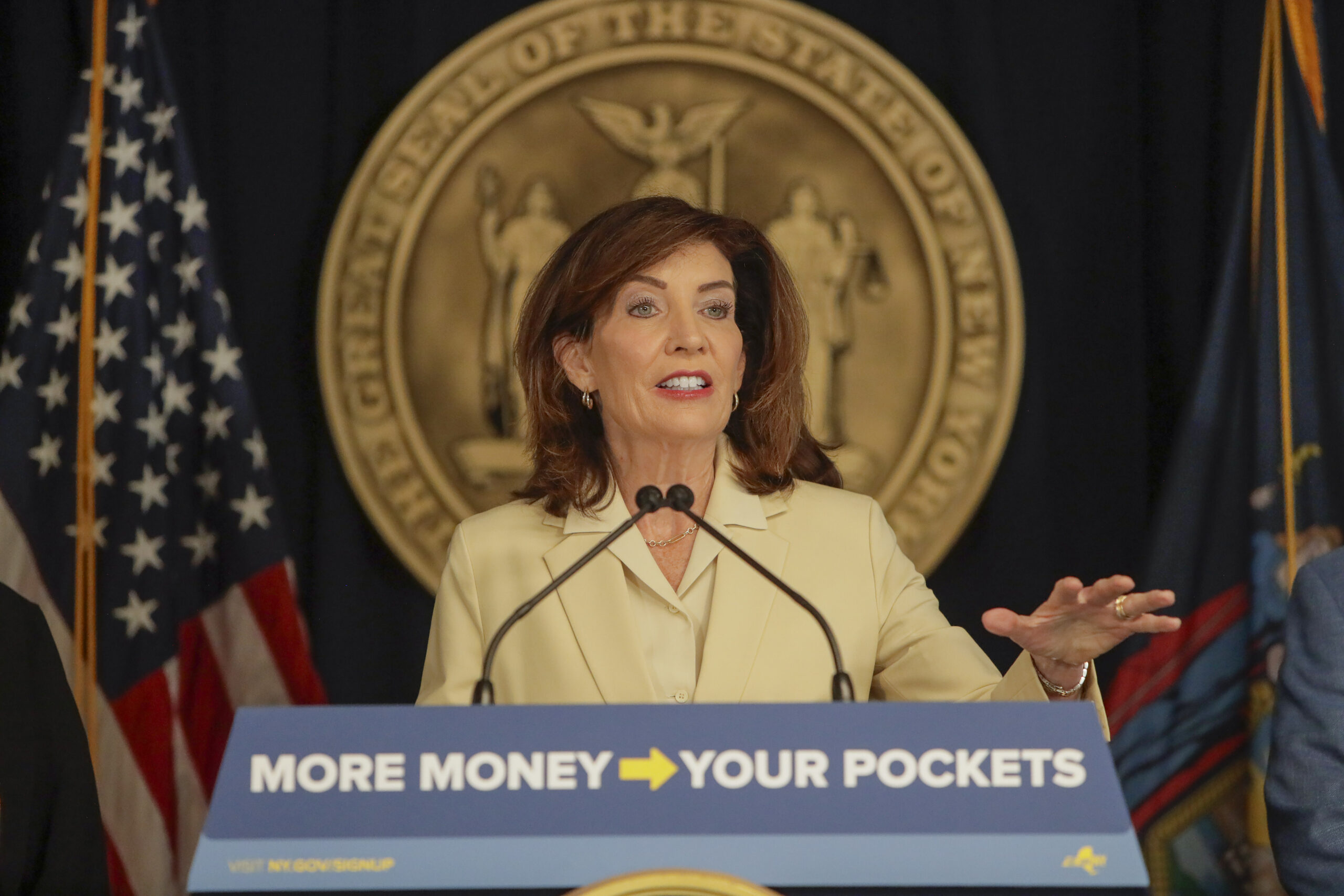 Feds sue Hochul officials, claim massive fraud scheme in  revamp of NY’s $11B Medicaid homecare program